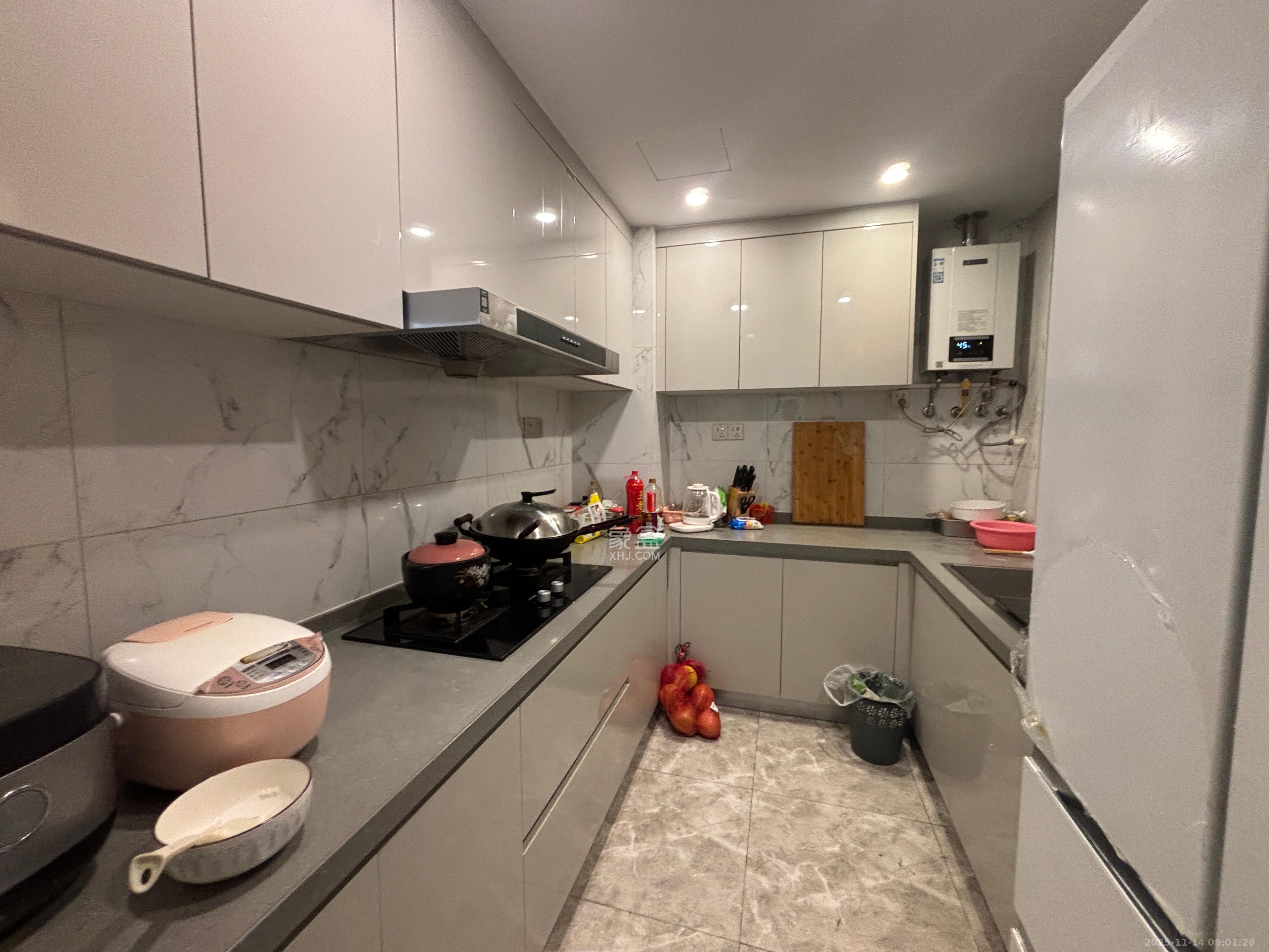 复地滨江金融中心  3室1厅1卫    4800.0元/月室内图