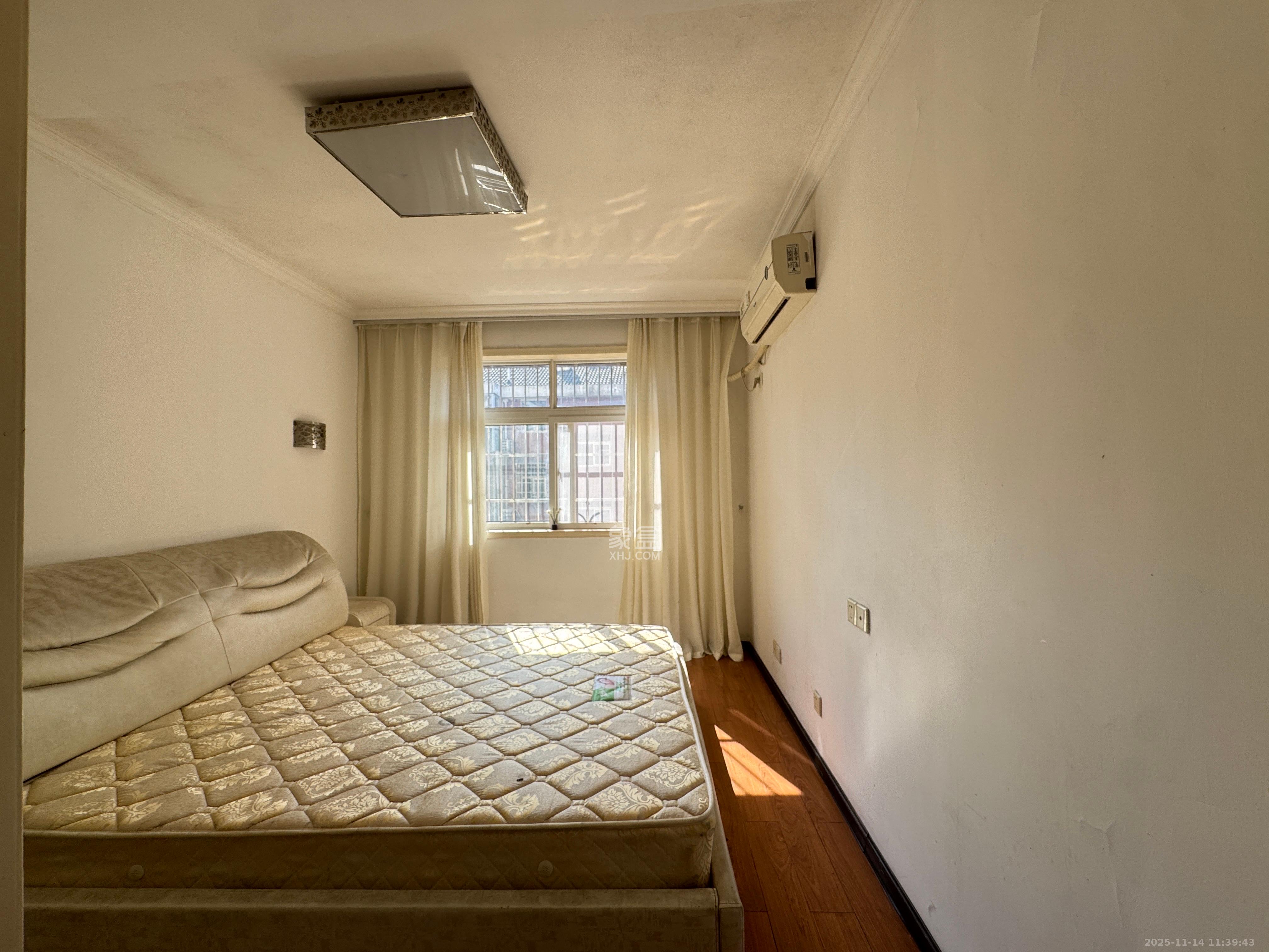 湘瑞家园  2室1厅1卫    1200.0元/月室内图