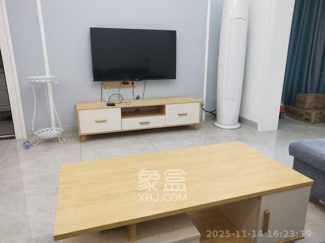 西韵佳苑  4室2厅2卫    3200.0元/月室内图