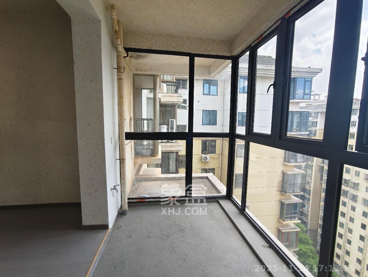 金色比华利  8室2厅4卫    4980.0元/月室内图