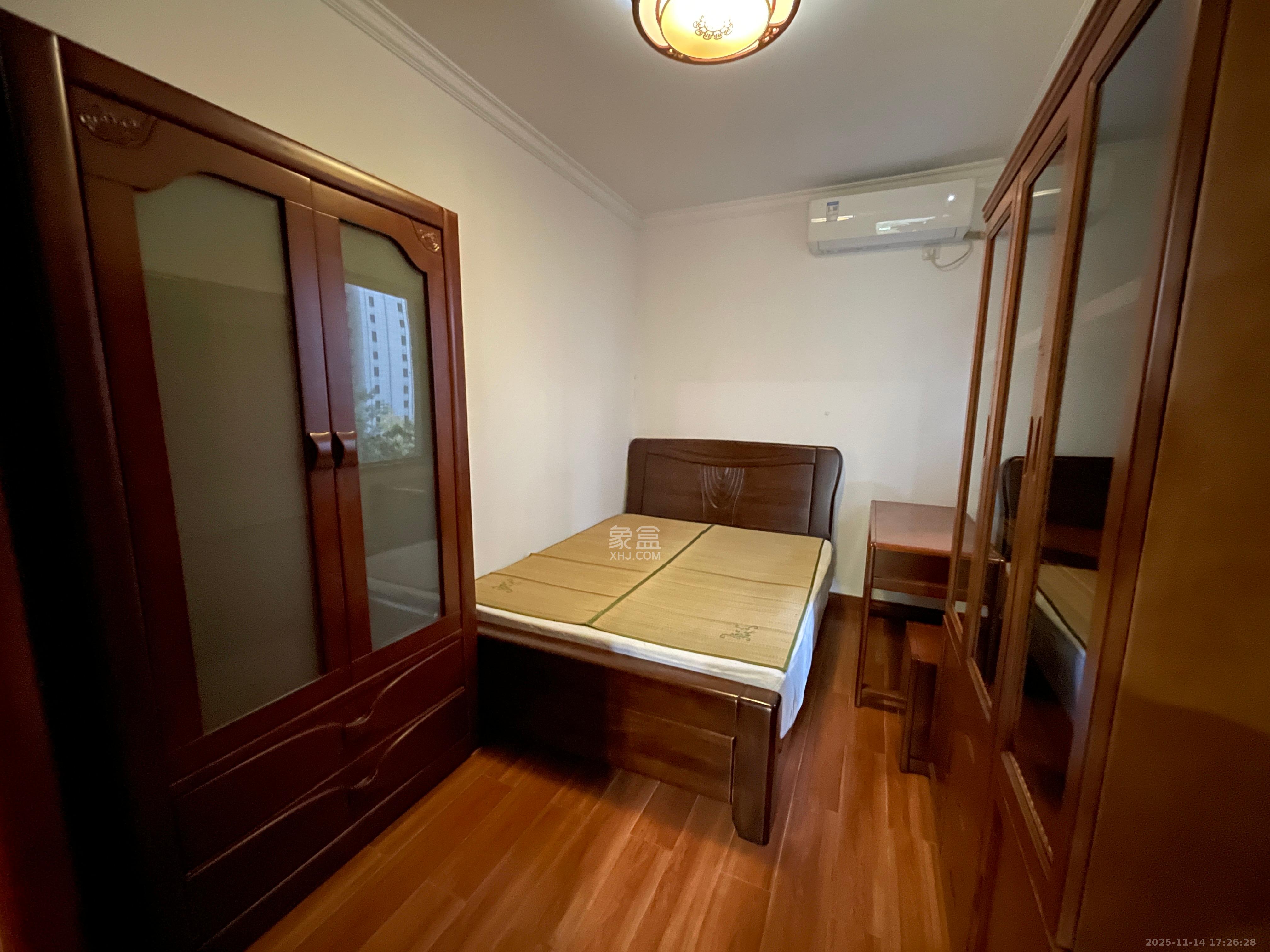 中国铁建梅溪青秀二期  3室2厅2卫    2600.0元/月室内图