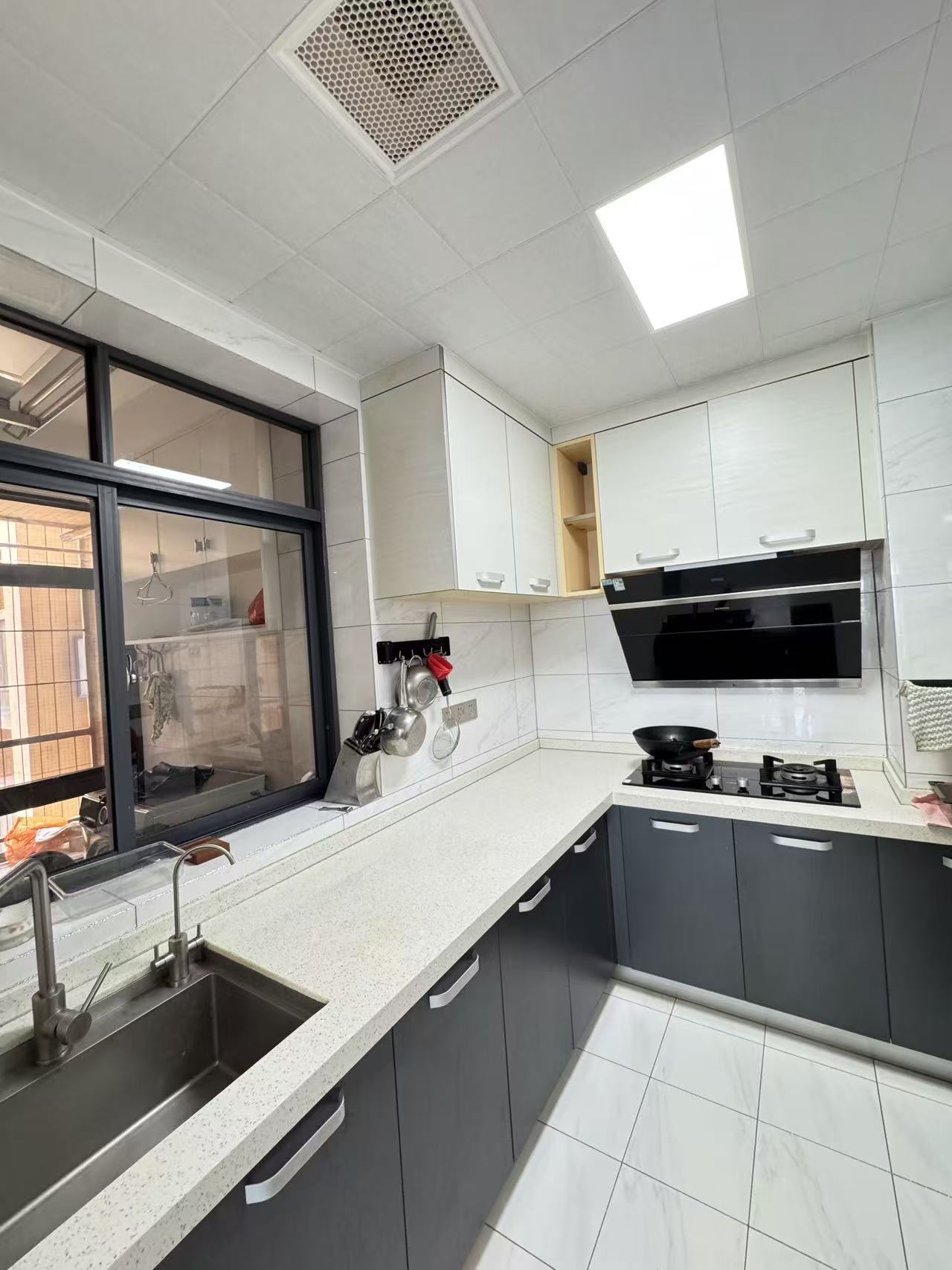 英伦首府金域豪廷  1室0厅0卫    1500.0元/月室内图