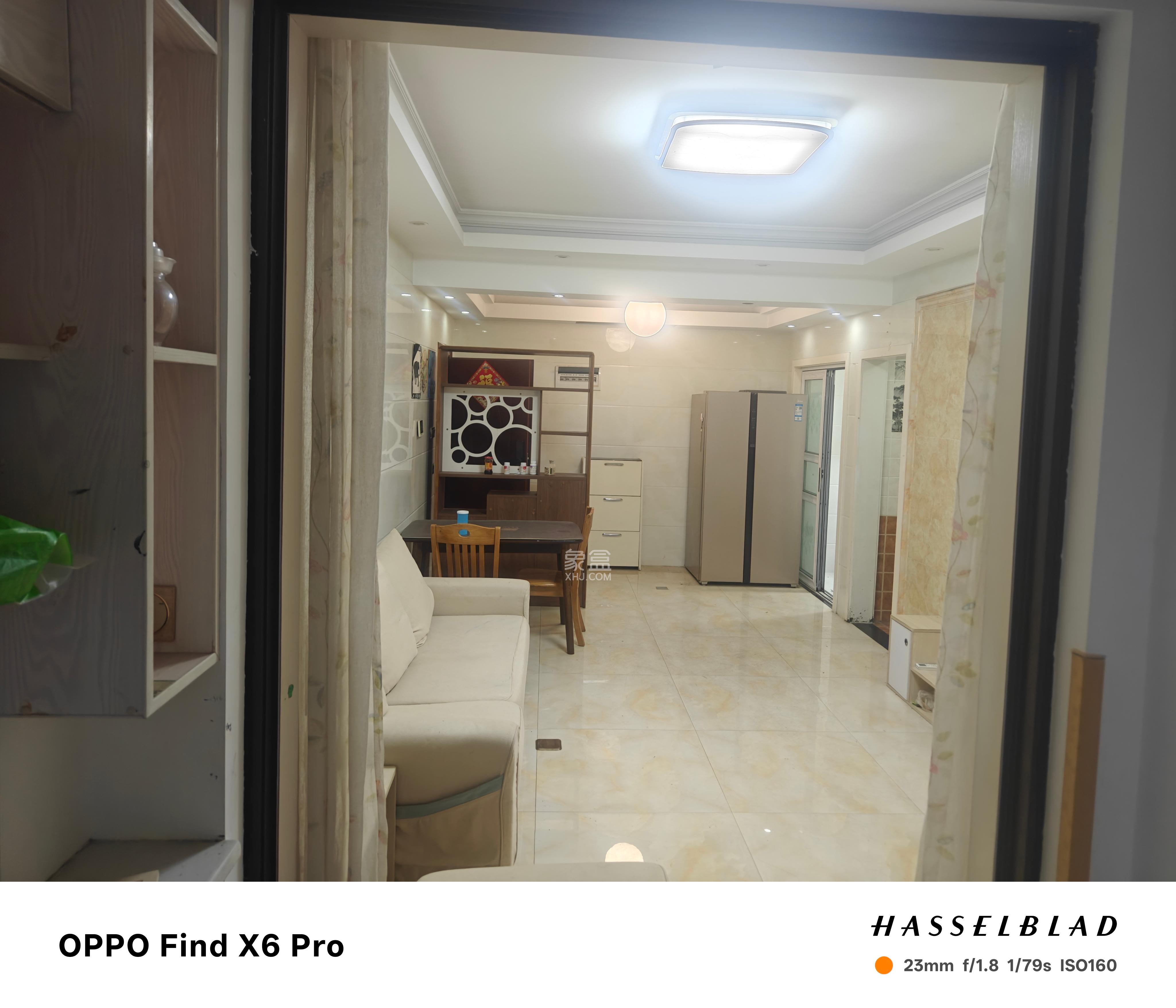 麓谷星辰  2室1厅1卫    2200.0元/月室内图