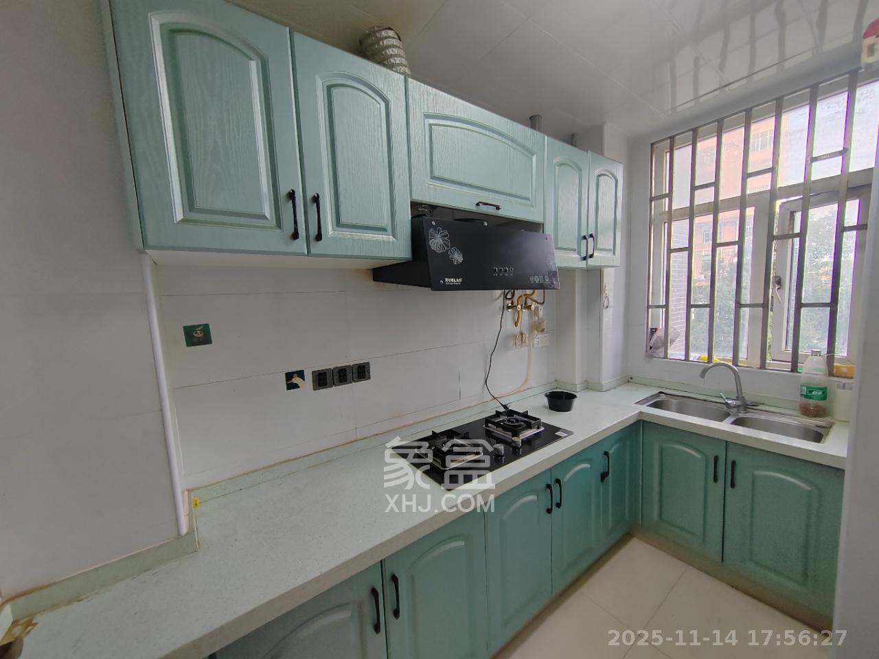 泊爱蓝湾  2室2厅1卫    2200.0元/月室内图