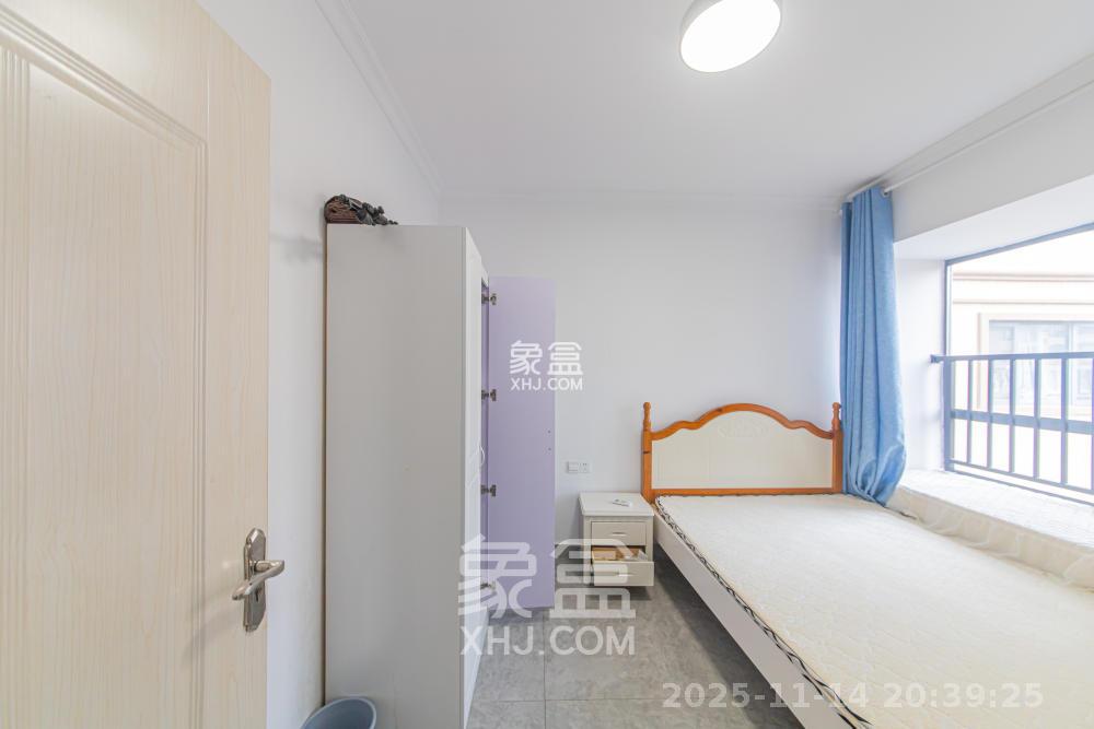 中建芙蓉嘉苑  3室2厅2卫    2800.0元/月室内图