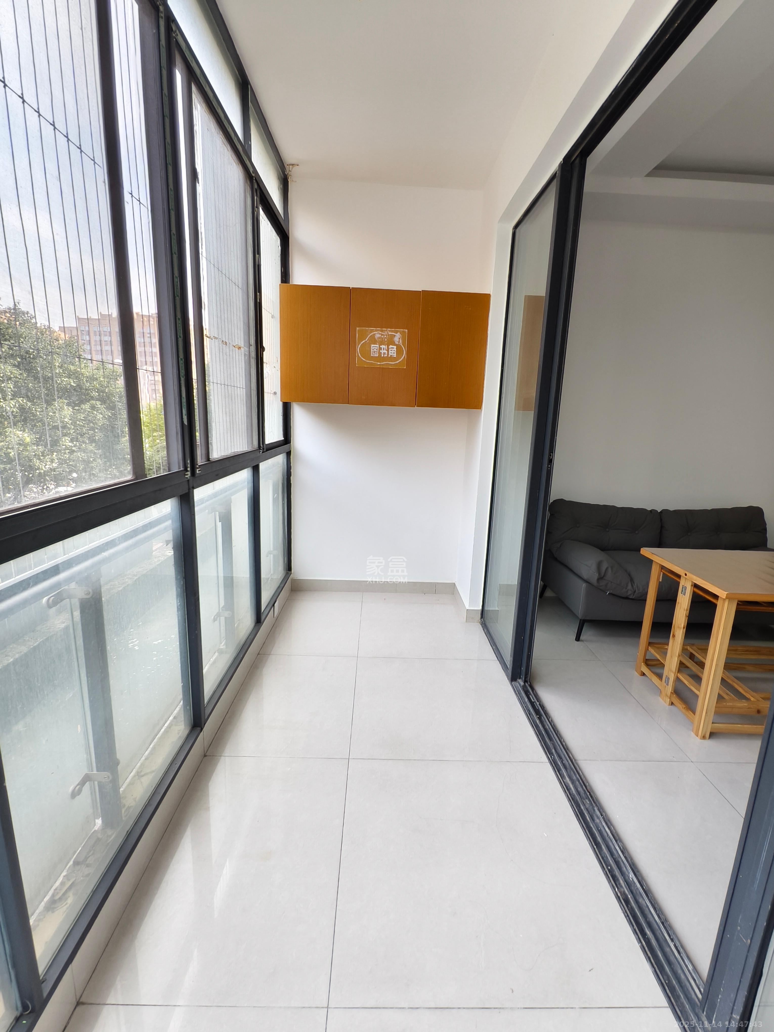 阳光100三期  1室1厅1卫    1500.0元/月