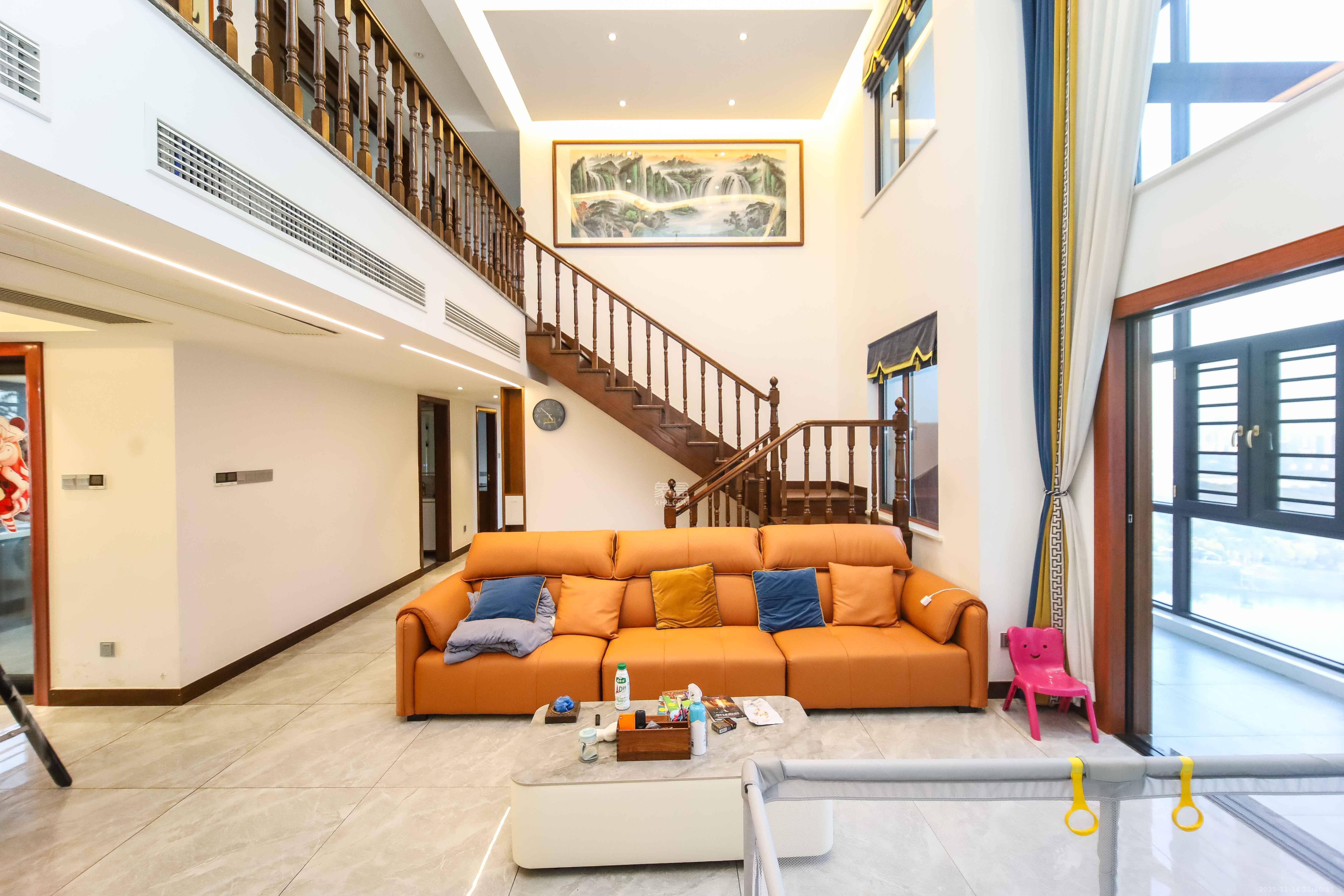 万科金域蓝湾  4室2厅2卫    550.0万