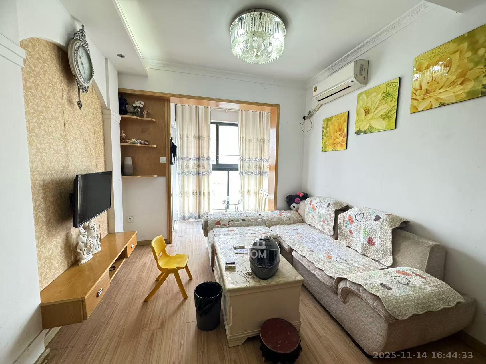 花样年华  1室1厅1卫    1500.0元/月