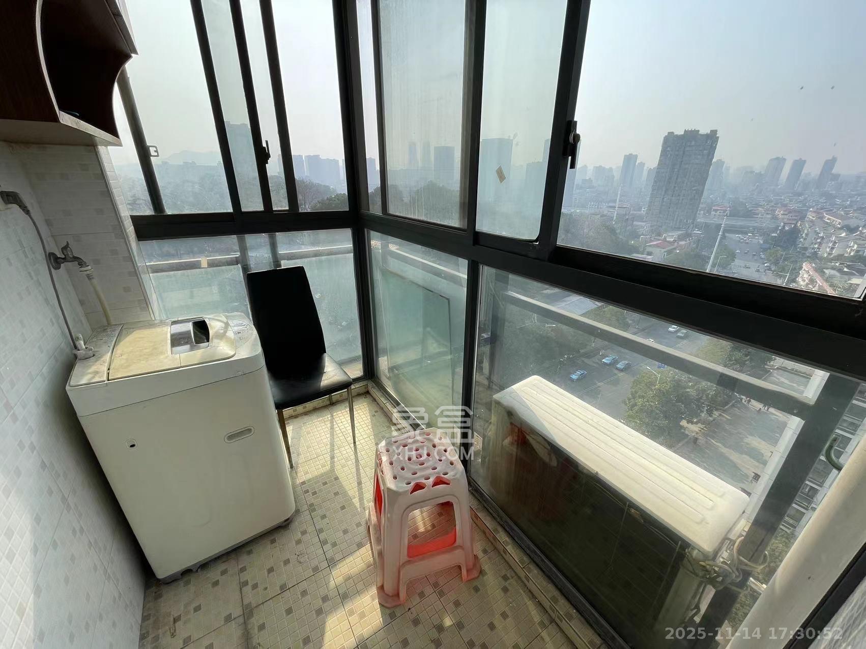 海林馨香雅苑  3室2厅1卫    2000.0元/月室内图