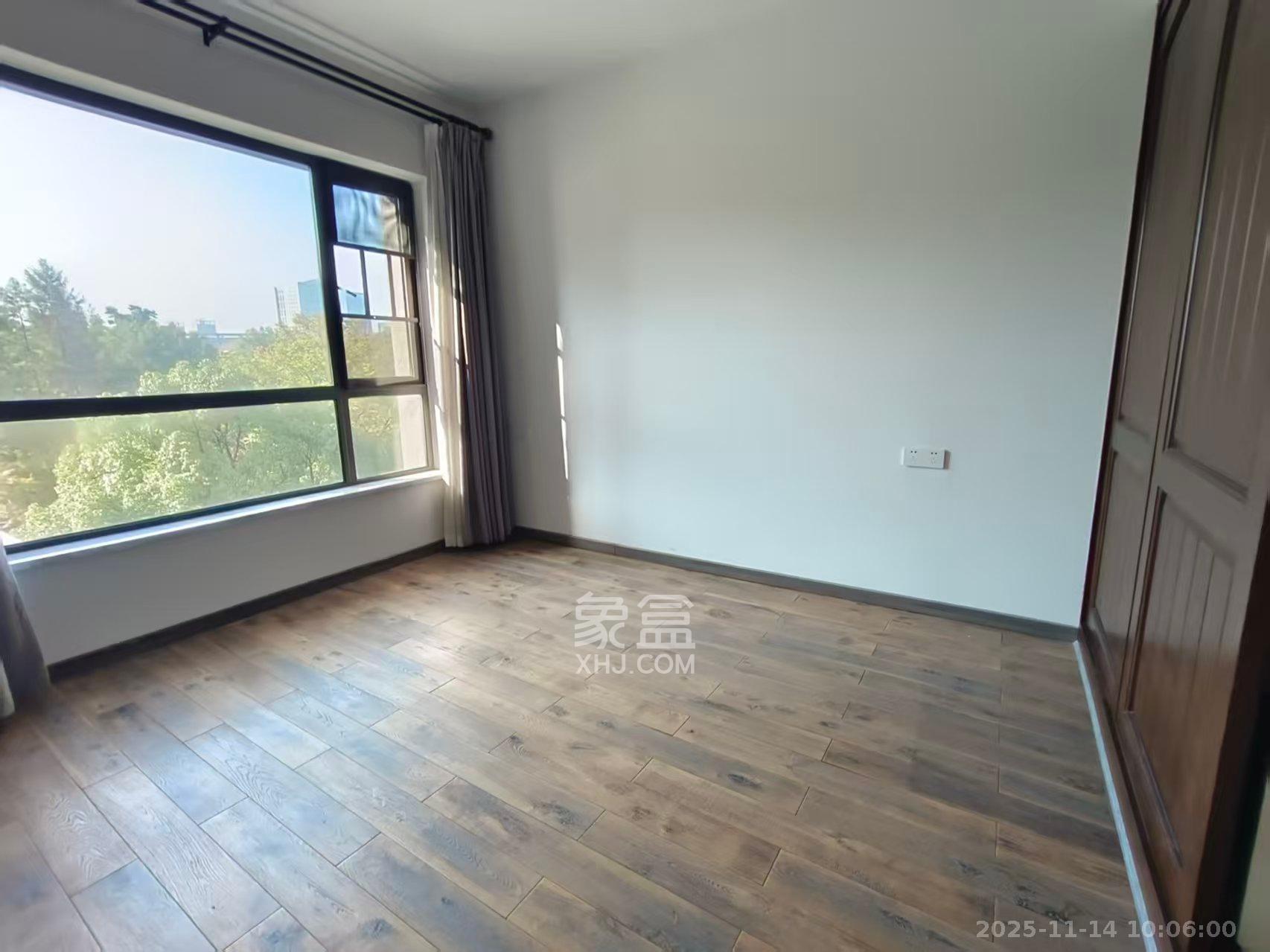 美洲故事高层  6室2厅2卫    5500.0元/月室内图