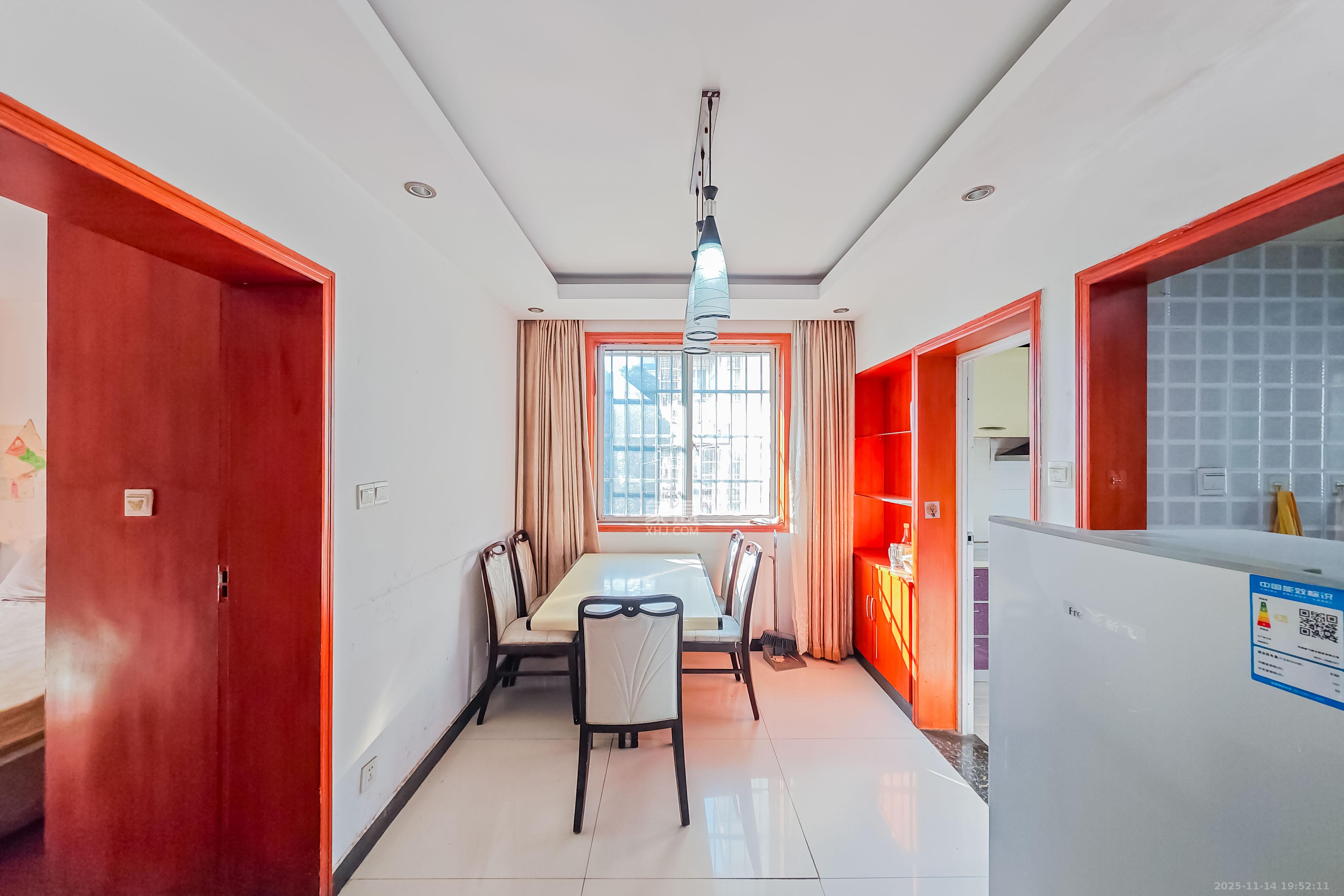 龙吉湾小区（龙瑞尚苑）  2室2厅1卫    43.0万其他