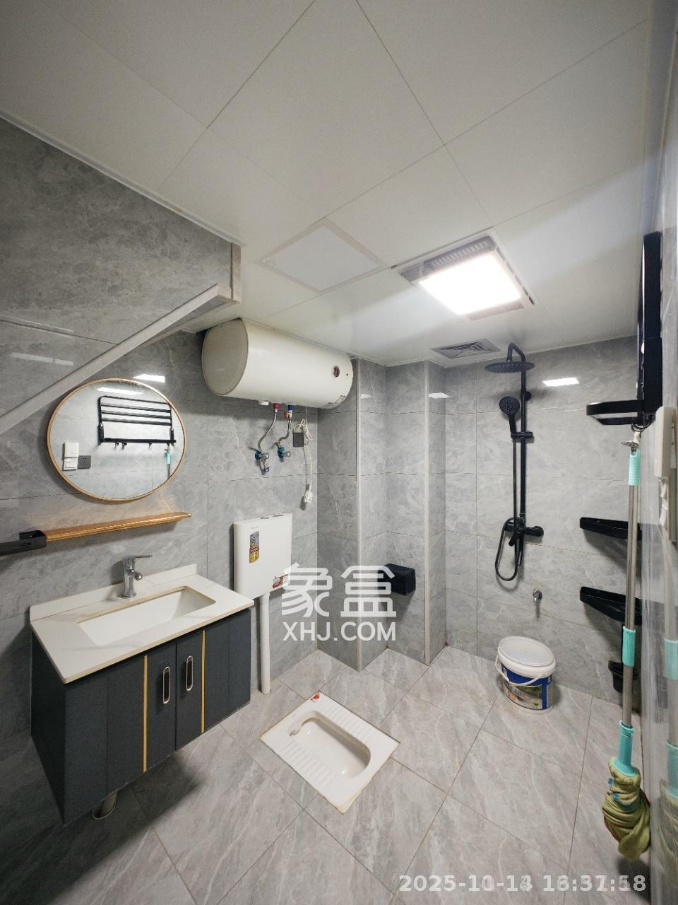 振业城三期  2室2厅1卫    2800.0元/月室内图