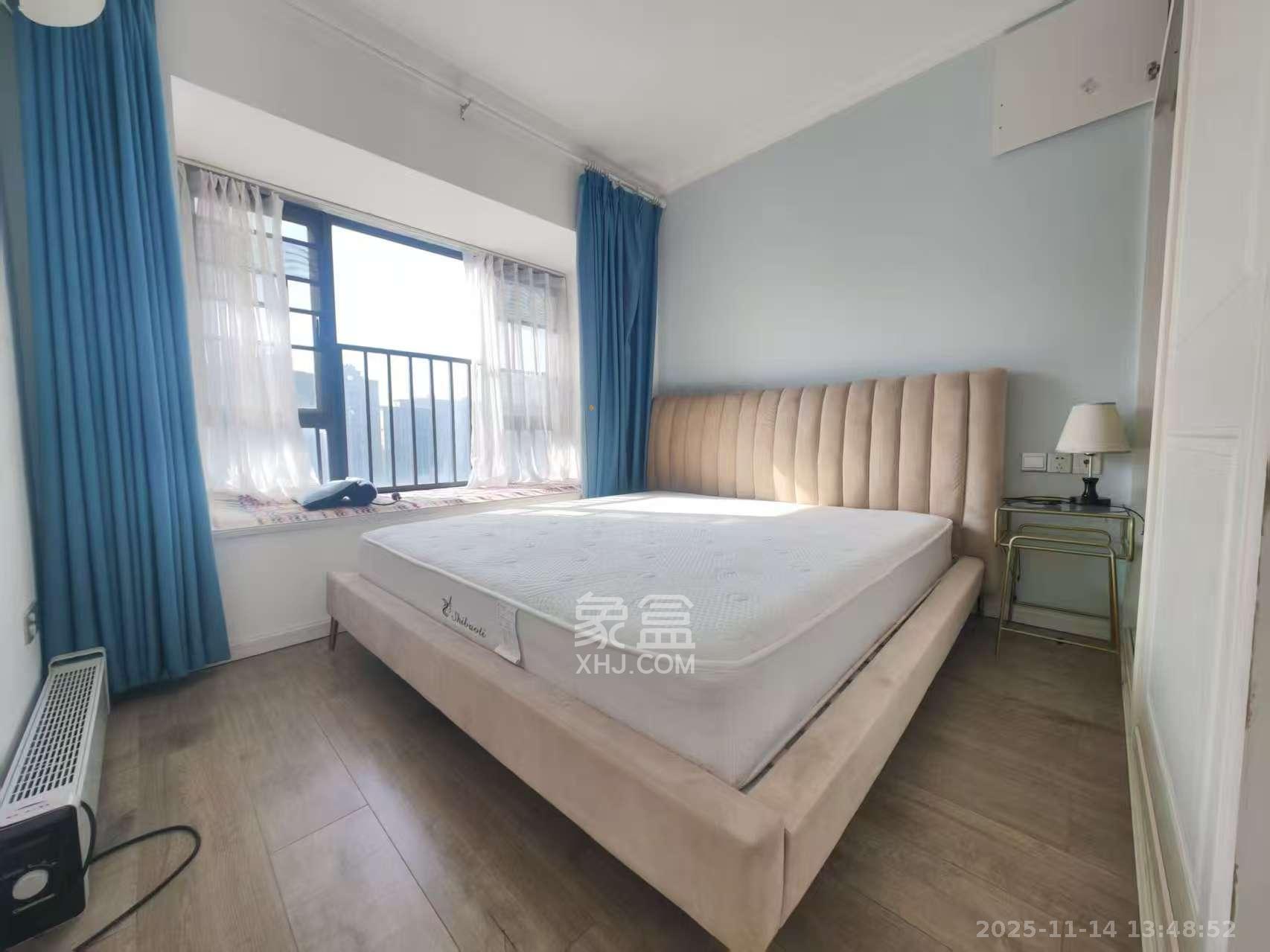 南山十里天池 3室2厅1卫 2200.0元/月 南山十里天池 3室2厅1卫 2200.0元/月室内图