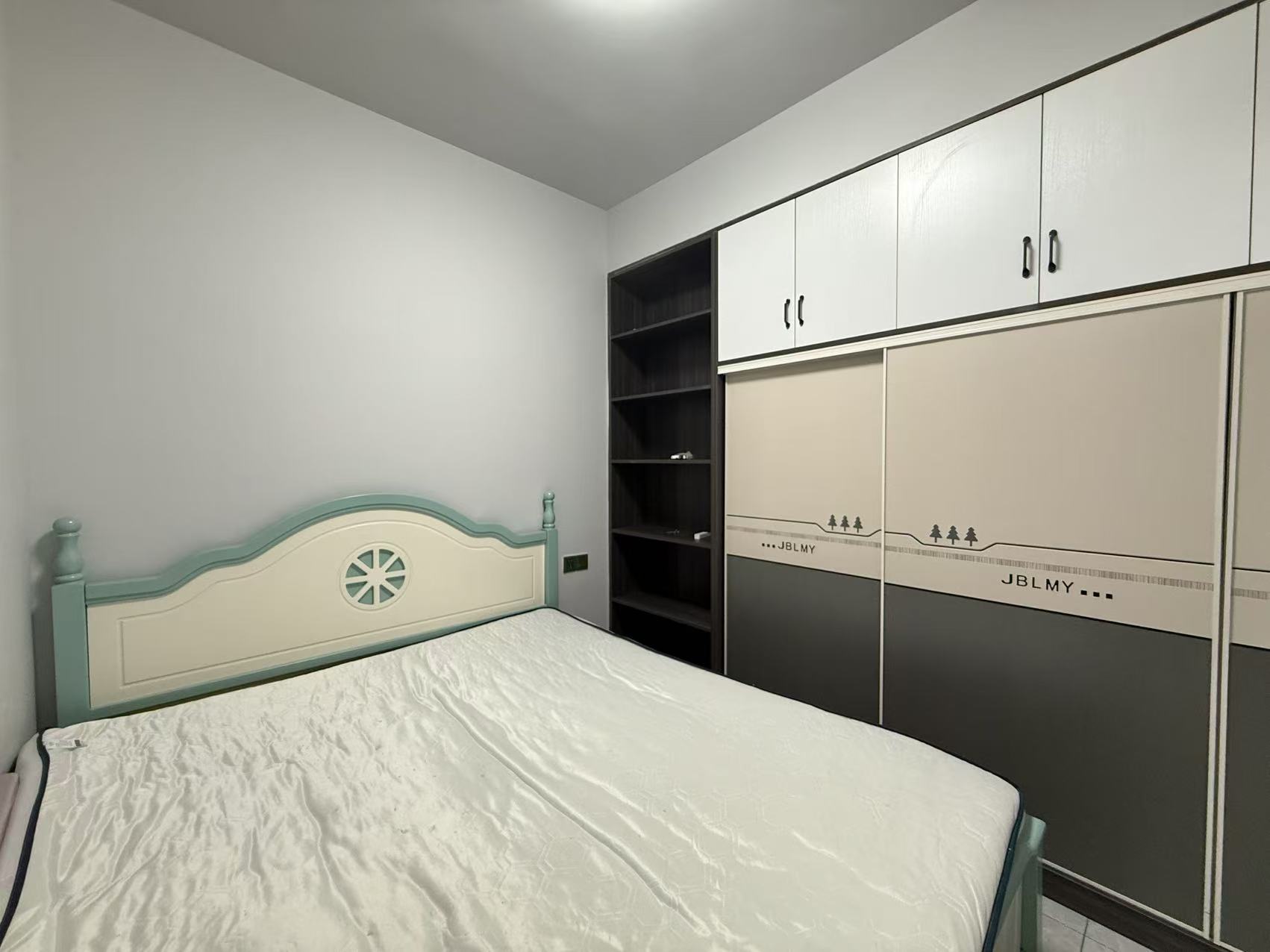 英伦首府金域豪廷 1室0厅0卫 1500.0元/月 英伦首府金域豪廷 1室0厅0卫 1500.0元/月室内图