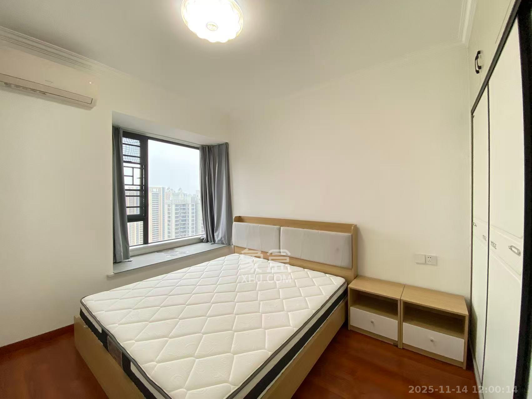 长房东旭国际  3室2厅2卫    3500.0元/月室内图