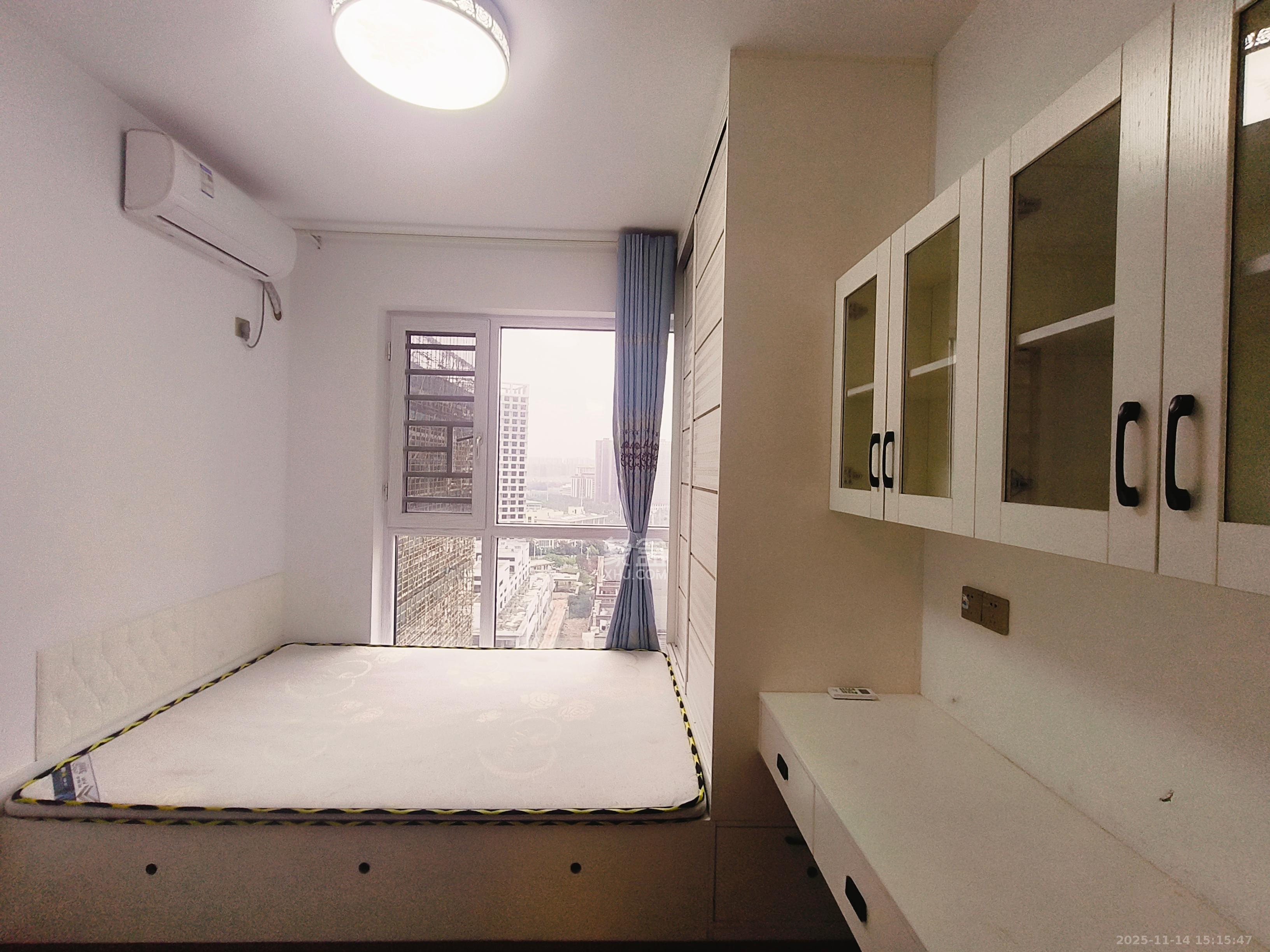 绿地新都会  1室0厅0卫    2300.0元/月室内图