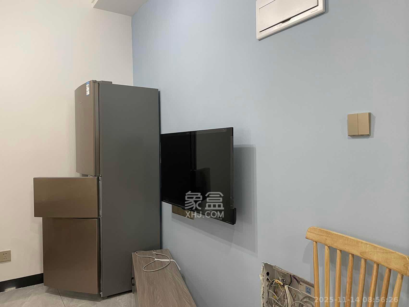 长房明宸府  2室1厅1卫    1700.0元/月室内图