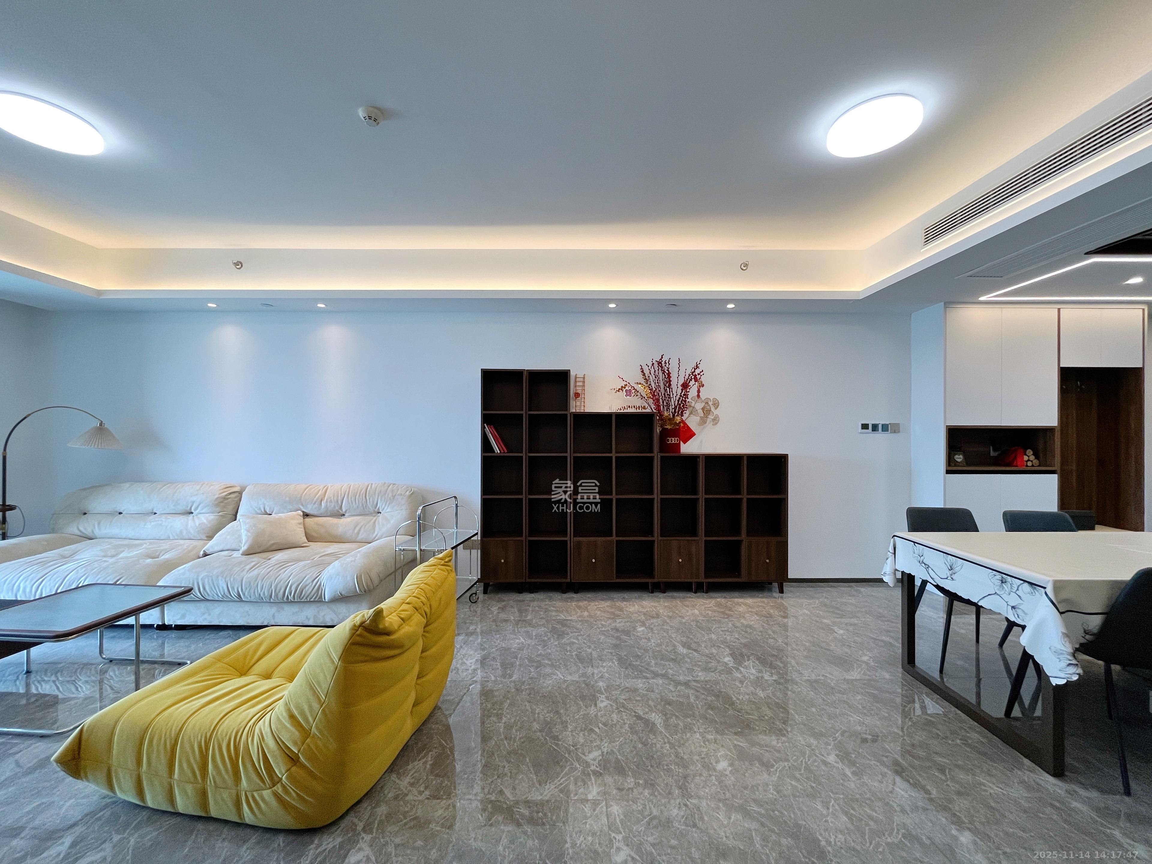 北辰瀚江府  3室2厅2卫    8000.0元/月