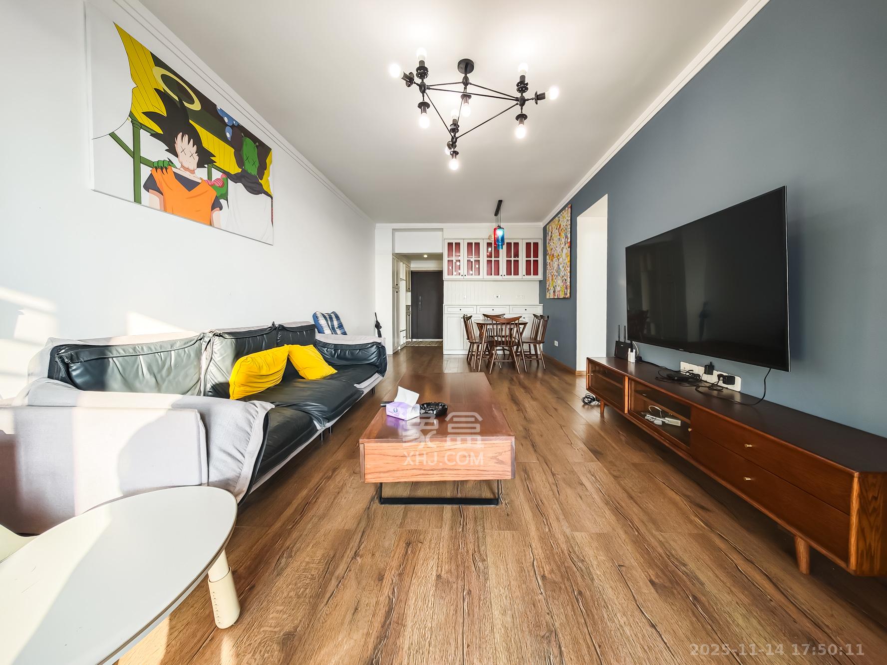 钱隆世家  2室2厅1卫    69.0万客厅