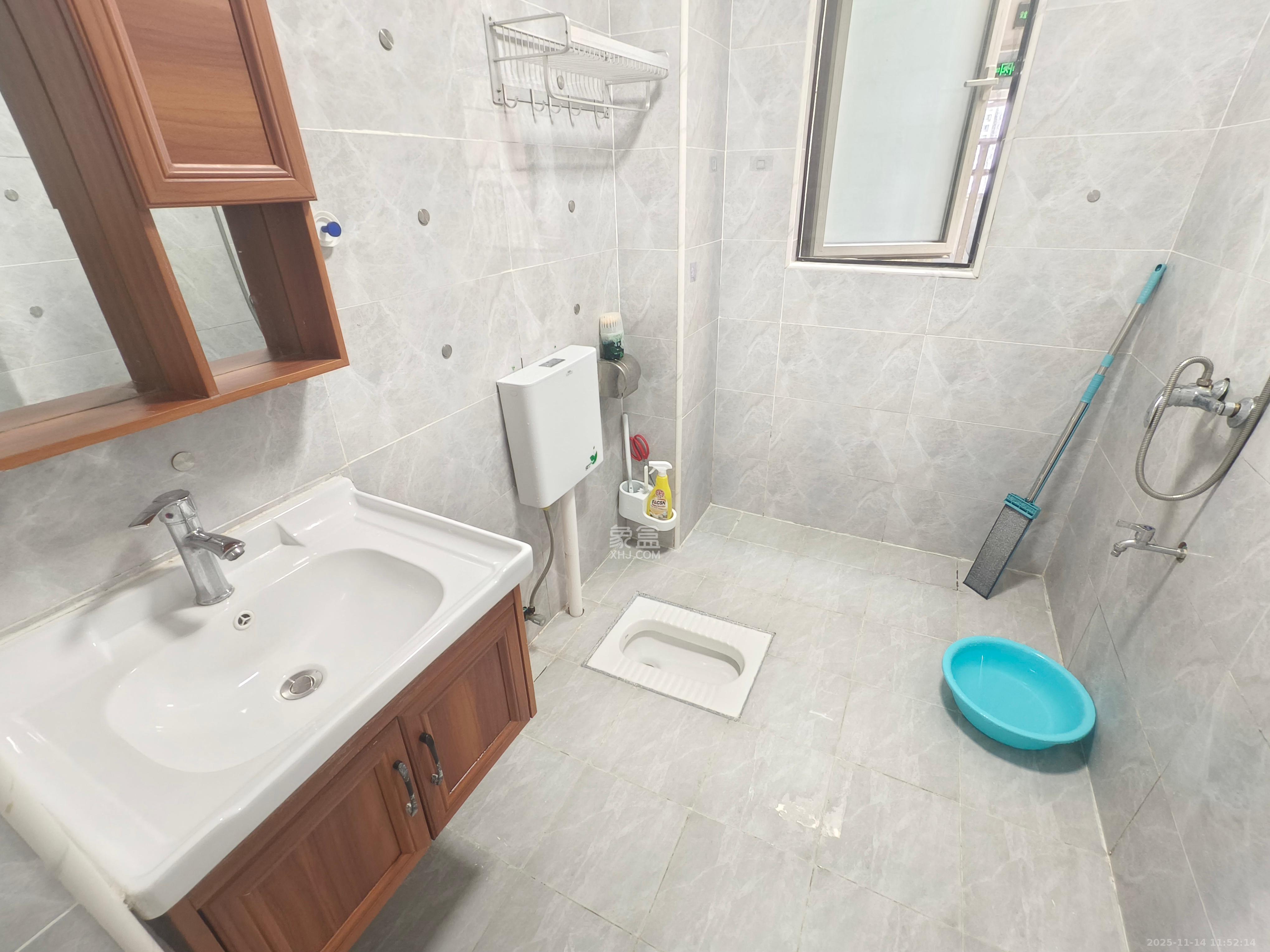 梅溪湖金茂湾  3室2厅2卫    3000.0元/月室内图