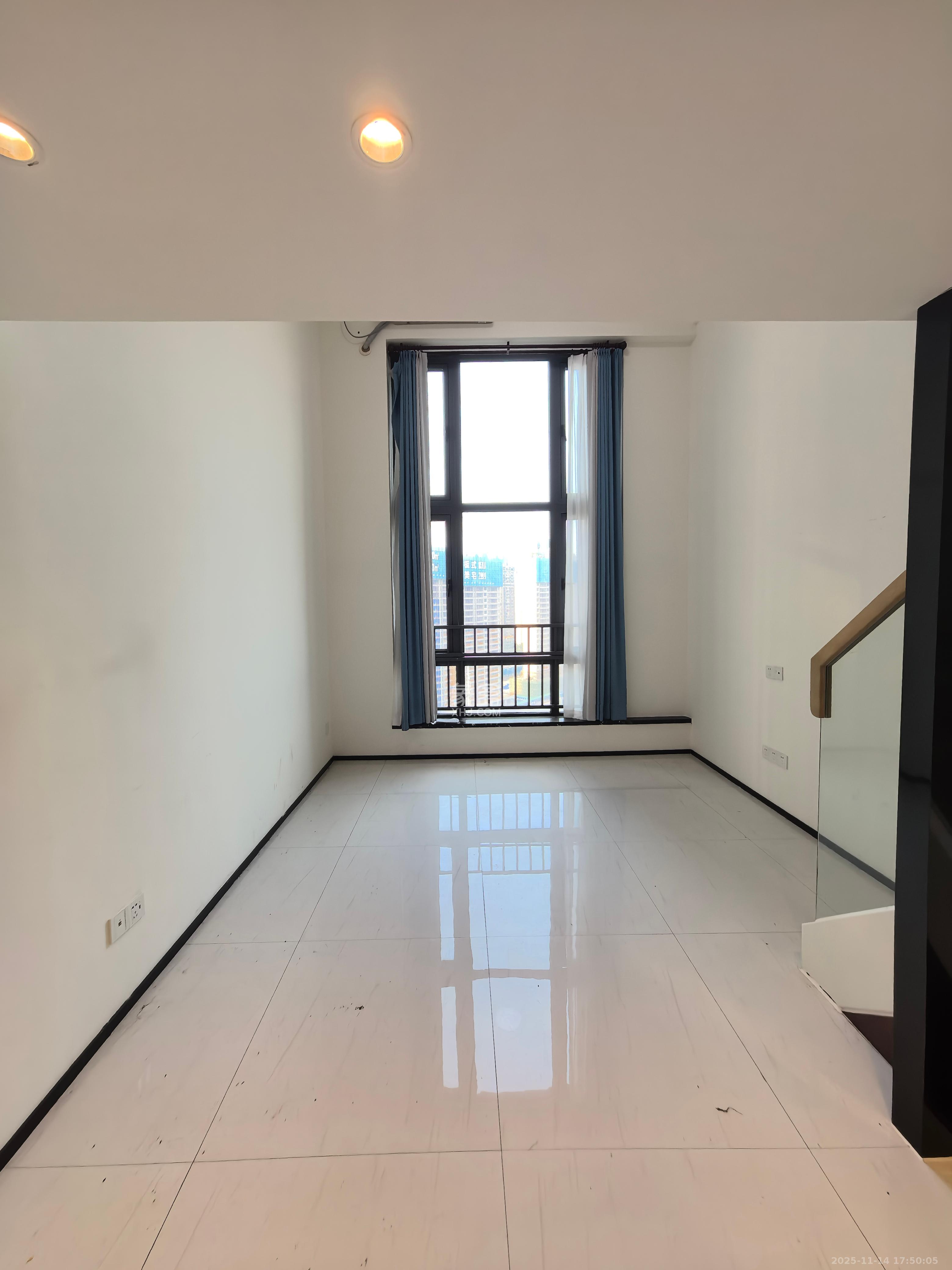 藏珑湖上公馆 1室1厅1卫 2000.0元/月 藏珑湖上公馆 1室1厅1卫 2000.0元/月室内图