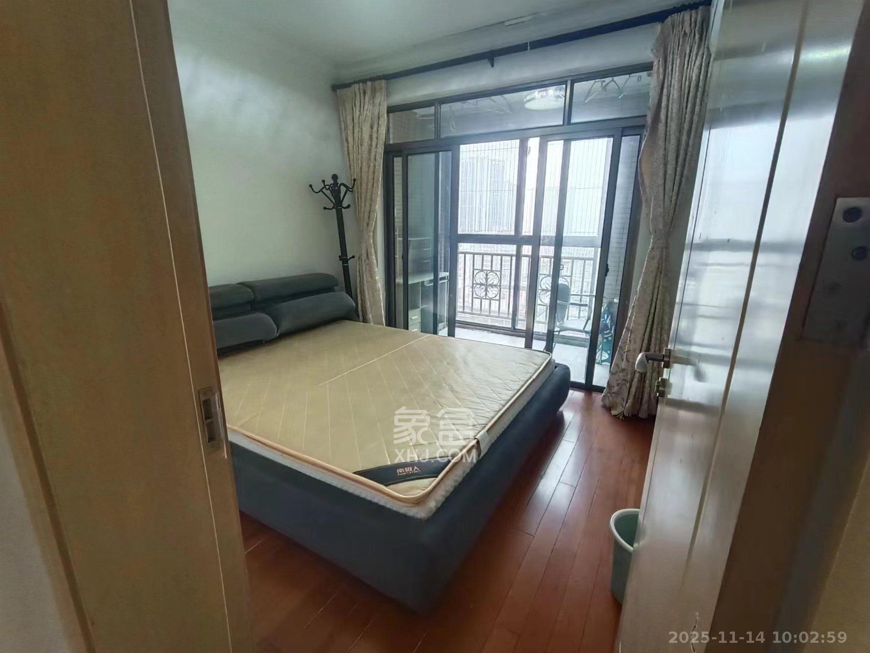 江山帝景雅典  3室2厅1卫    2100.0元/月室内图