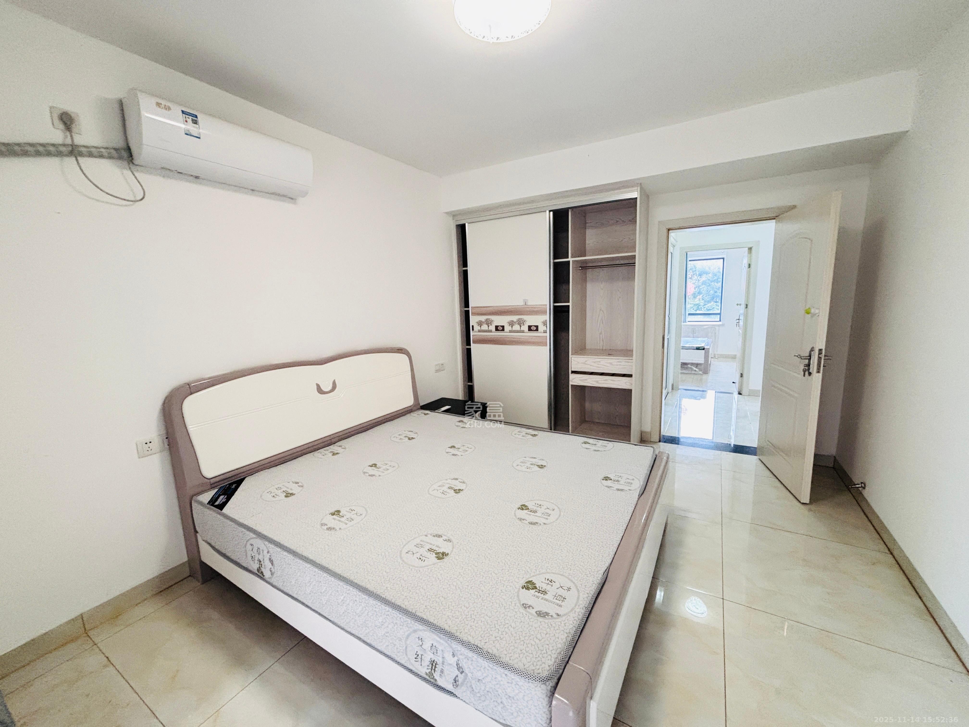 莲香园  2室1厅1卫    1800.0元/月室内图