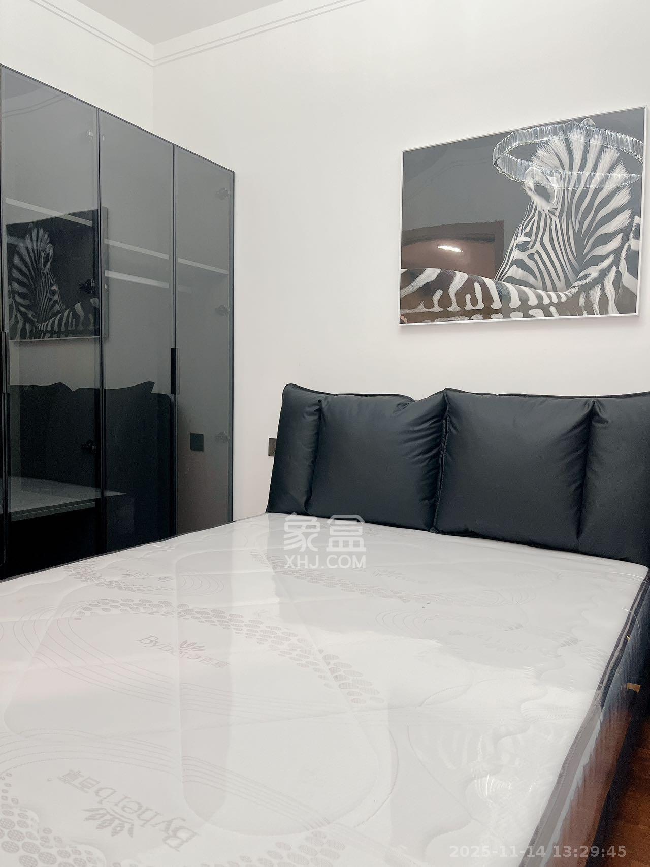 旭辉雨花郡 4室2厅2卫 5500.0元/月 旭辉雨花郡 4室2厅2卫 5500.0元/月室内图