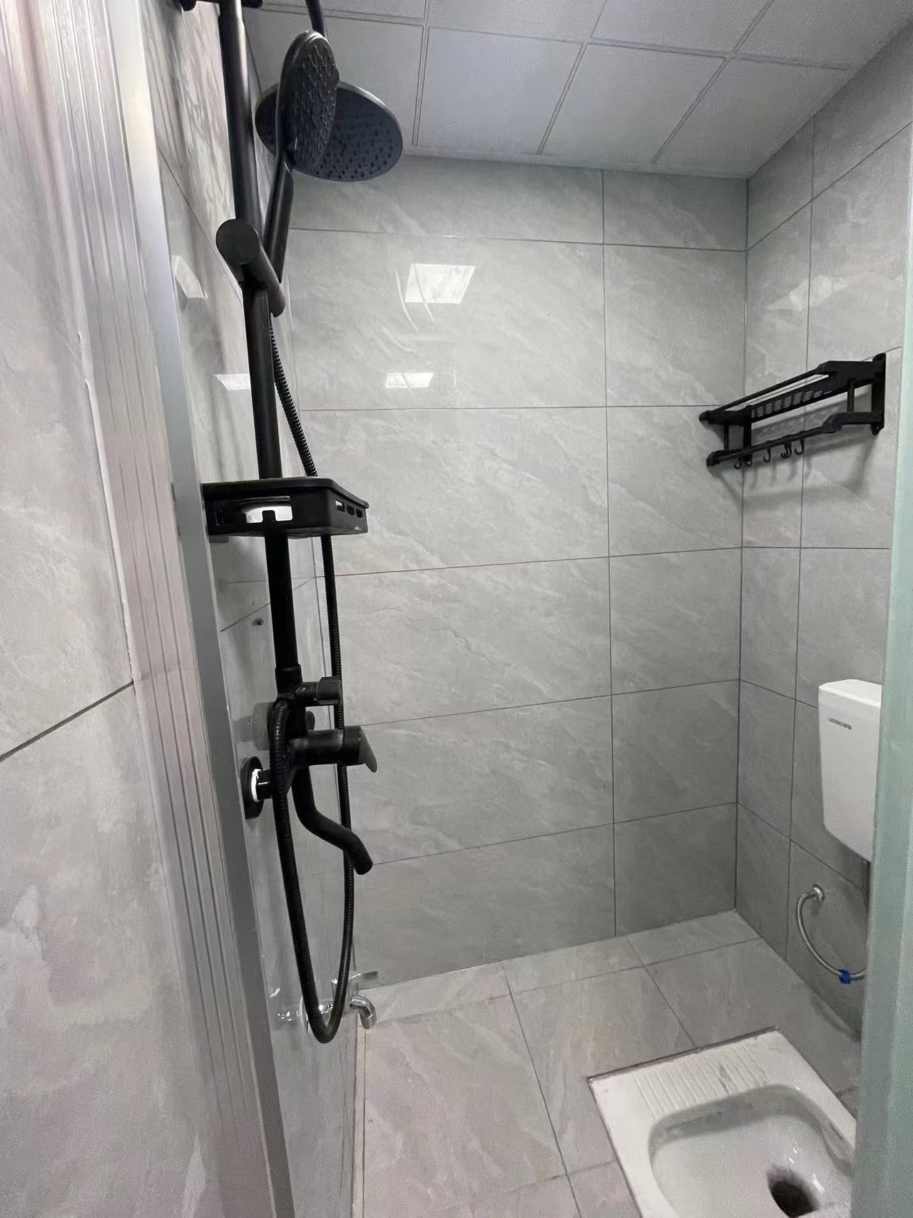 融冠乐城 1室1厅1卫 1500.0元/月 融冠乐城 1室1厅1卫 1500.0元/月室内图