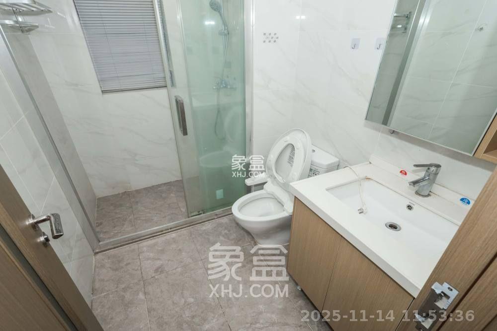 招商华发依云曦城  4室2厅2卫    2600.0元/月室内图