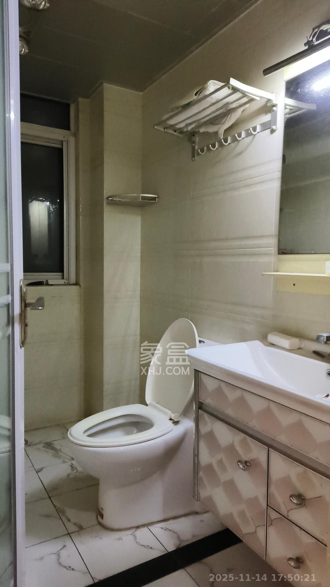 鑫科明珠 3室2厅1卫 2800.0元/月 鑫科明珠 3室2厅1卫 2800.0元/月室内图