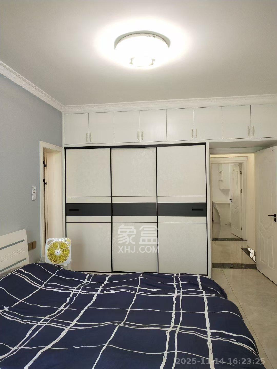 西韵佳苑  4室2厅2卫    3200.0元/月室内图