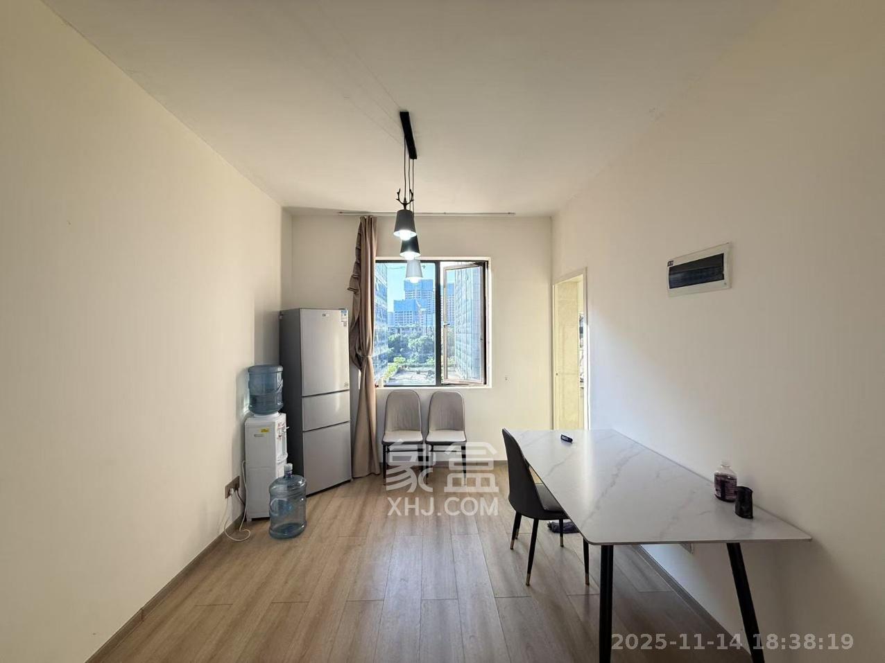 轻盐阳光CEO(轻盐雅苑)(轻奢时代)  3室1厅2卫    2700.0元/月室内图