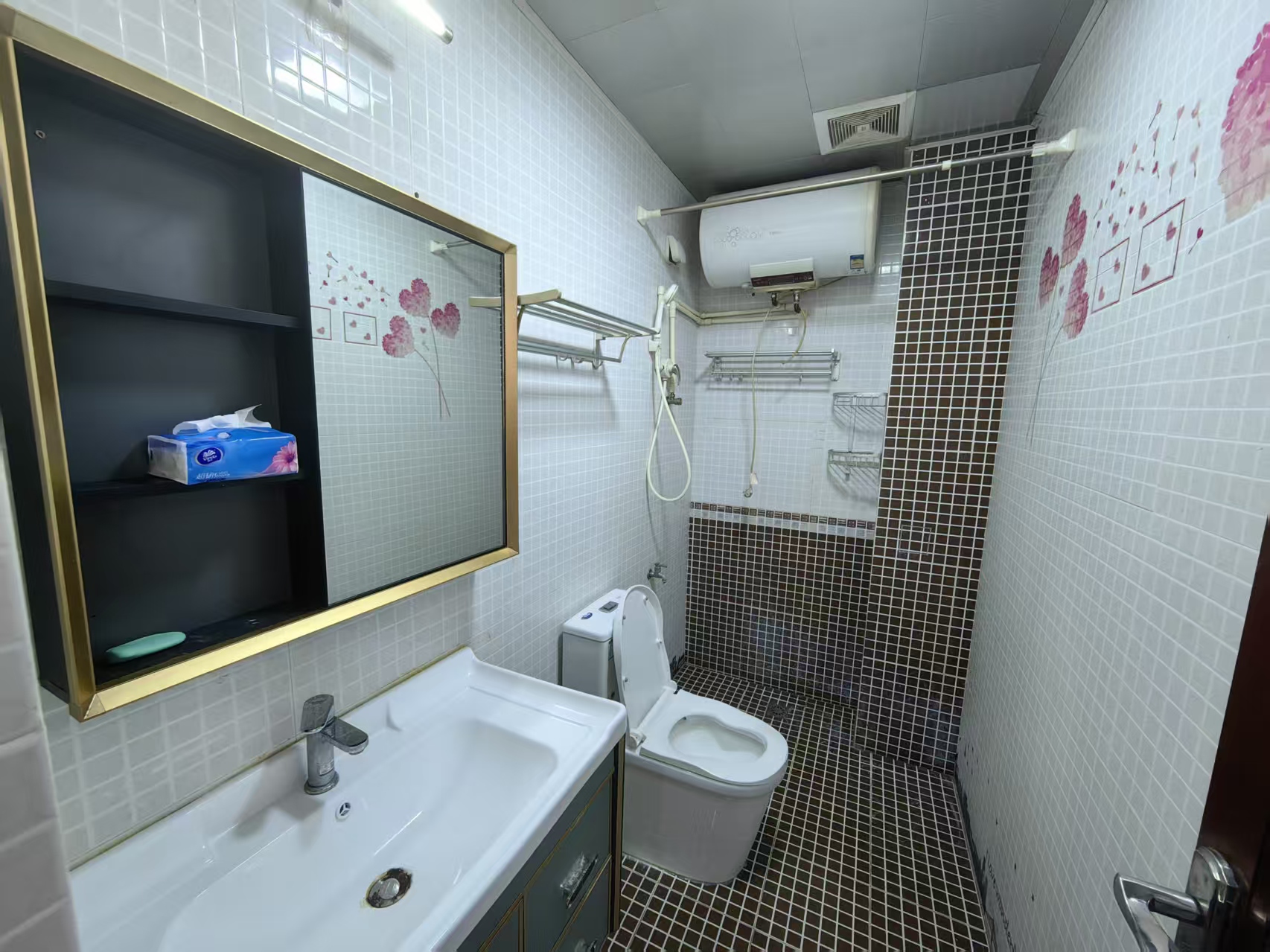 兰海佳园  1室1厅1卫    45.0万