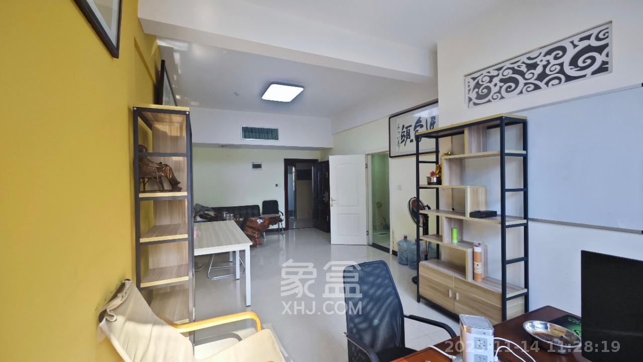 万坤图财富广场 1室1厅1卫 2500.0元/月 万坤图财富广场 1室1厅1卫 2500.0元/月室内图