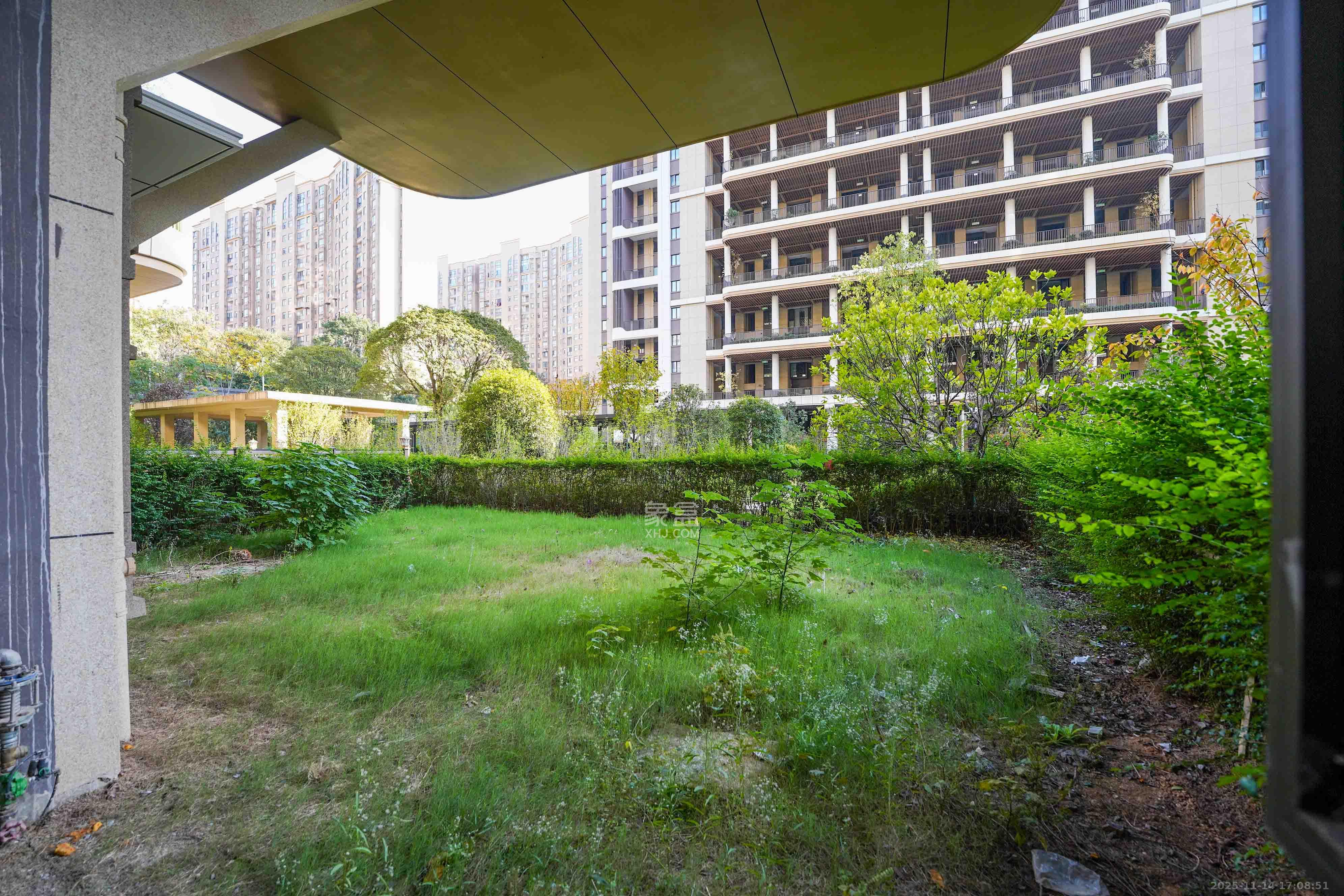 福天藏郡院子 3室2厅2卫 130.0万 福天藏郡院子 3室2厅2卫 130.0万阳台