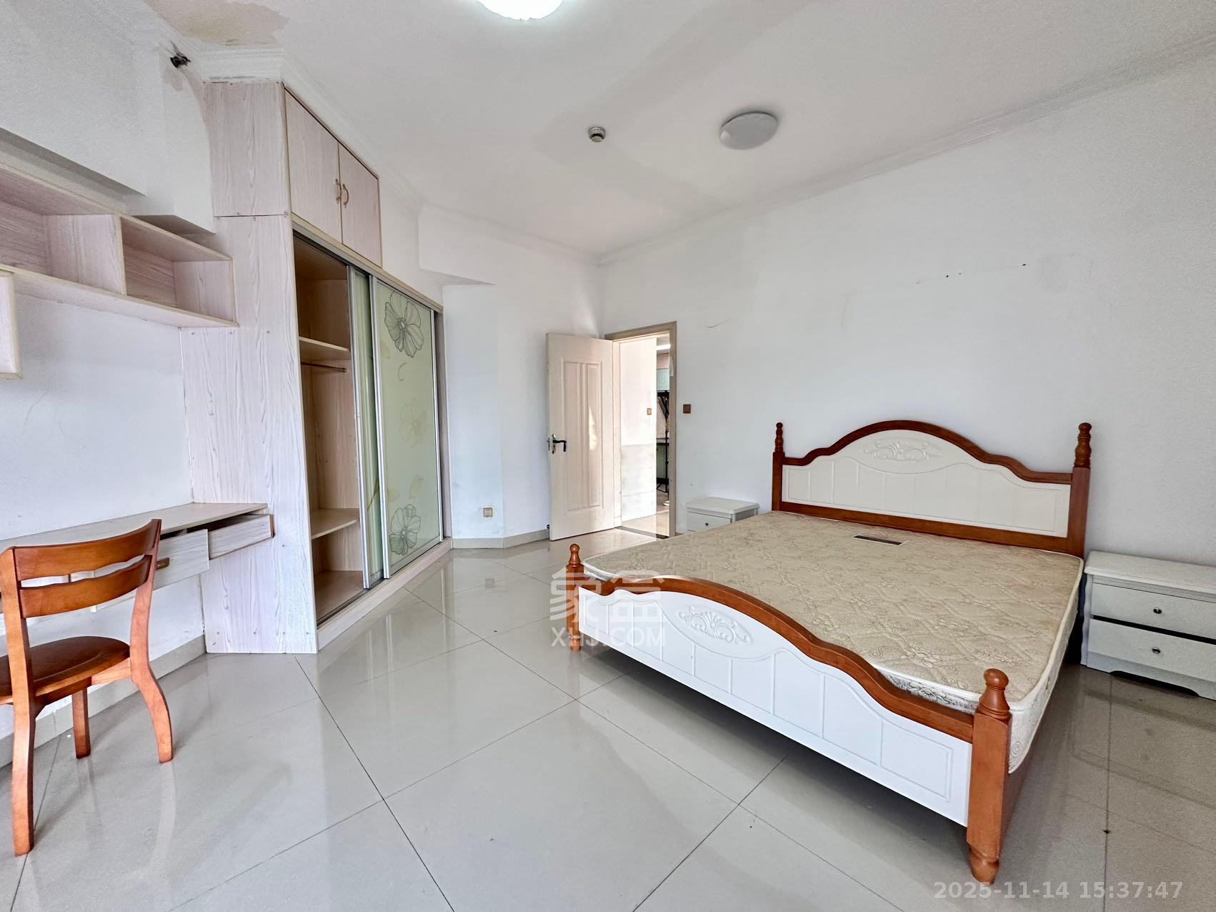 达美D6区  1室1厅1卫    1700.0元/月室内图