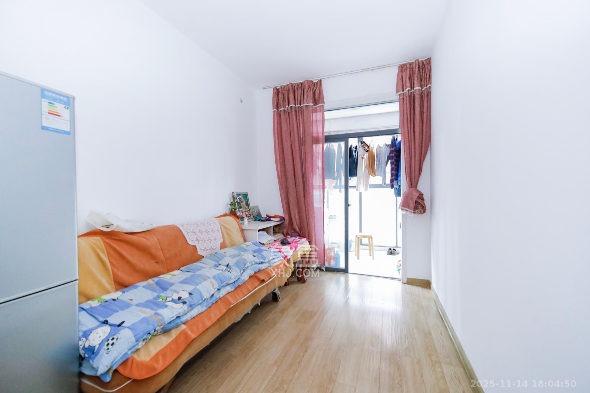 恒盛世家  3室2厅2卫    115.0万卧室