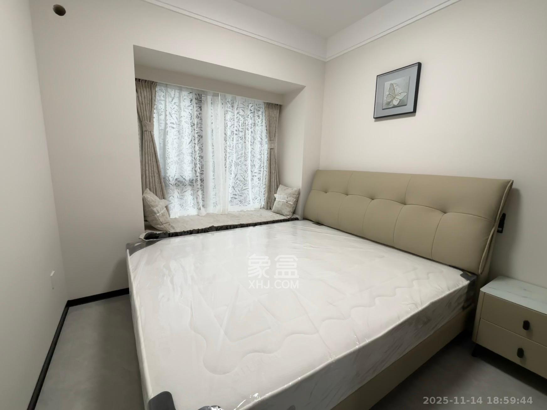 绿地长沙城际空间站（绿地新里佳苑）  4室2厅2卫    3600.0元/月室内图1