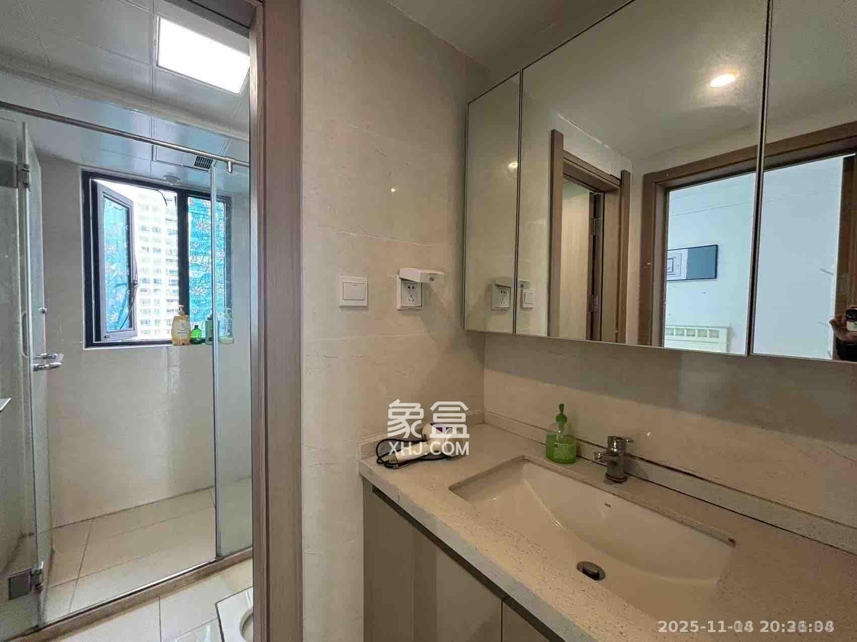 长沙高铁吾悦广场  3室2厅2卫    3500.0元/月室内图