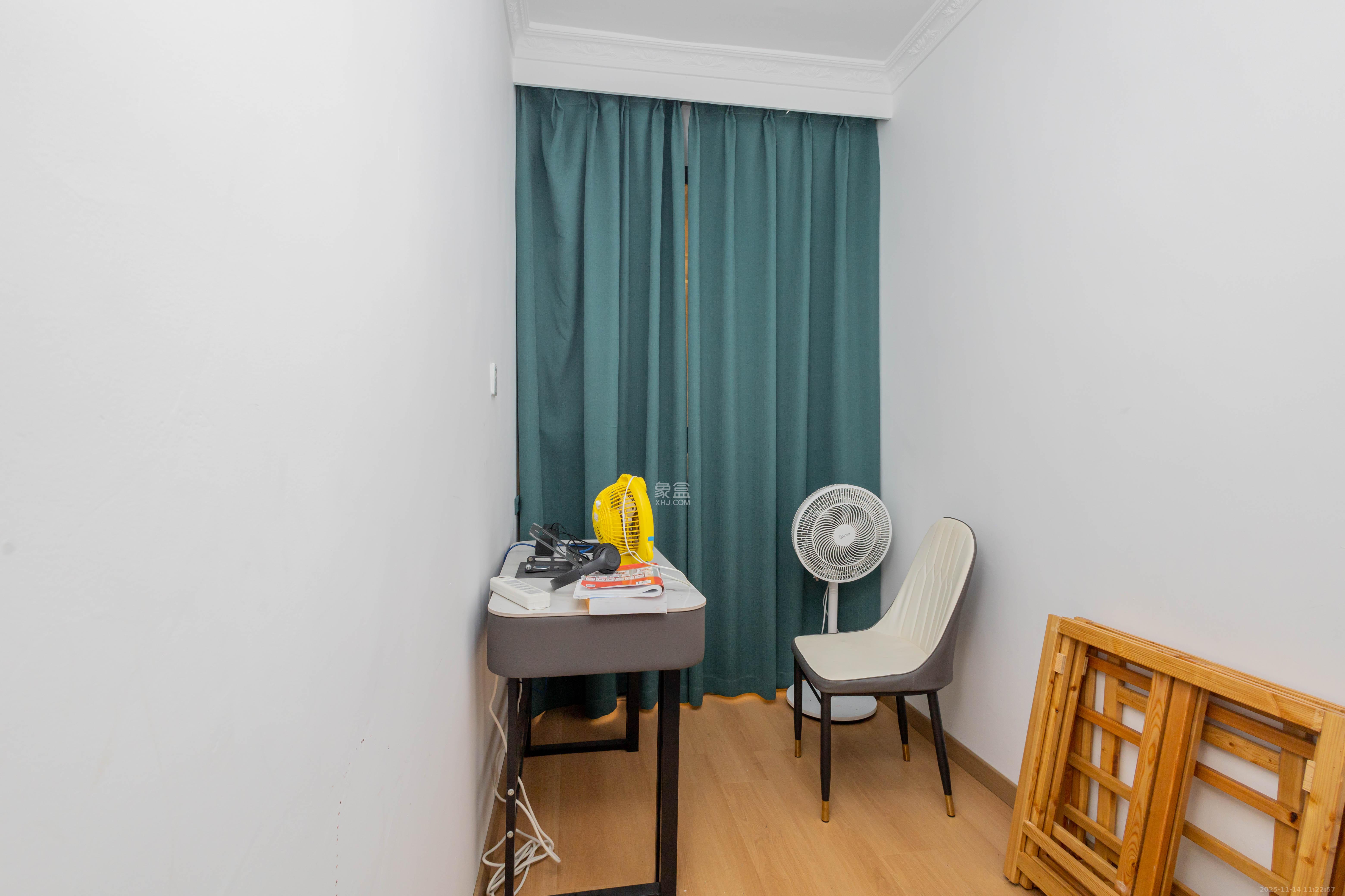 中国铁建国际城二期  3室2厅1卫    43.8万卧室