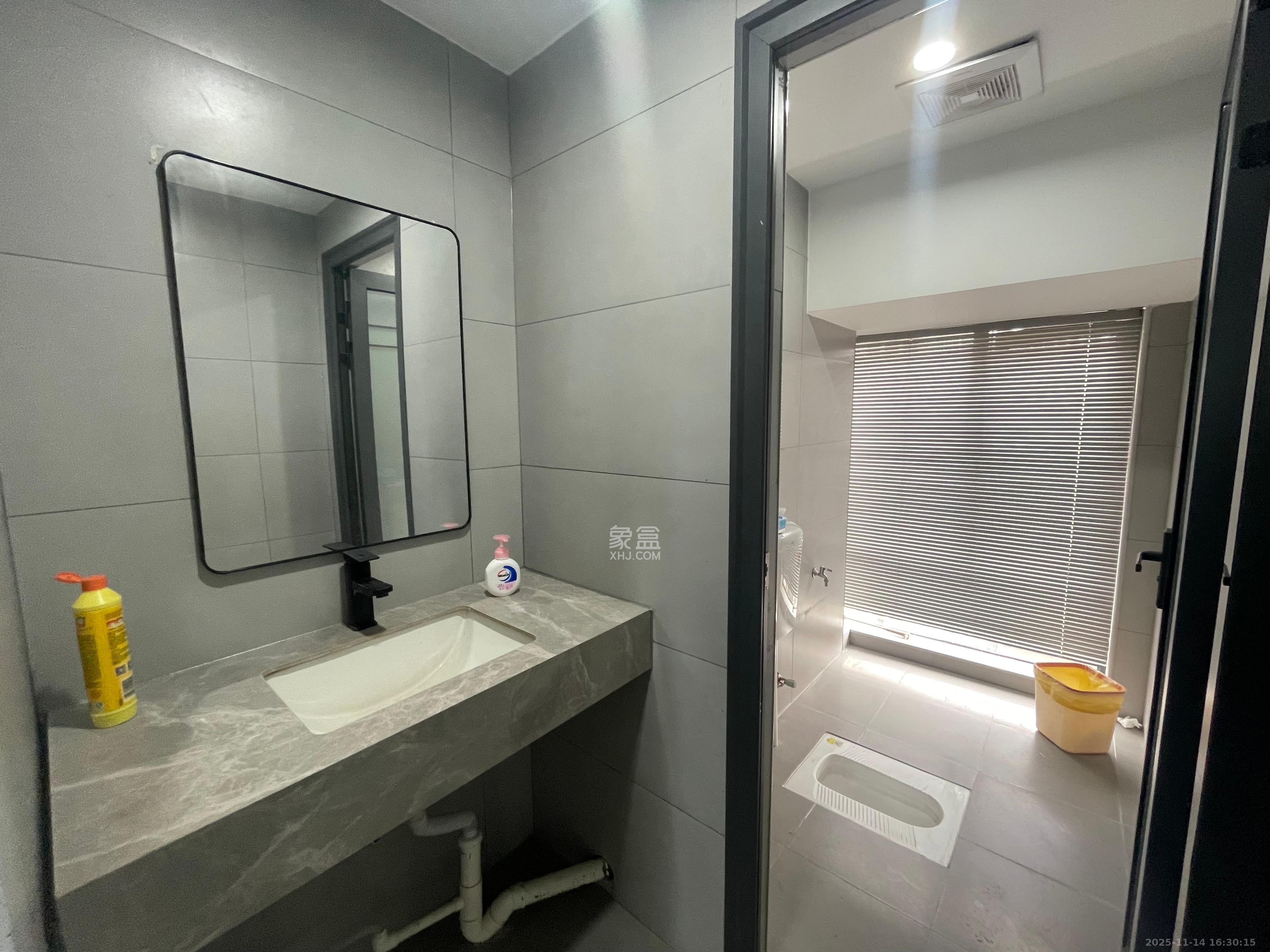 中建芙蓉嘉苑 1室1厅1卫 2300.0元/月 中建芙蓉嘉苑 1室1厅1卫 2300.0元/月室内图