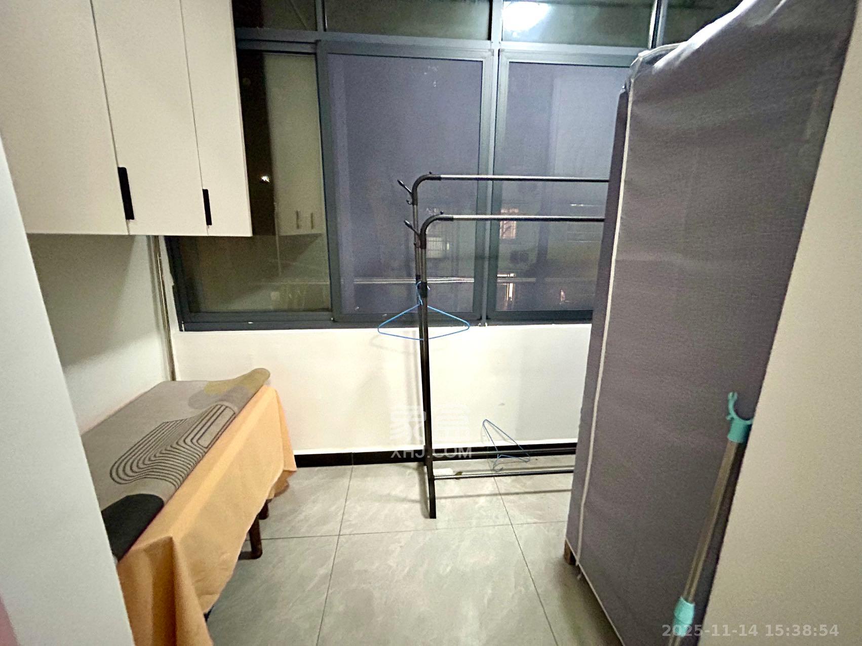 植物油宿舍 1室1厅1卫 2000.0元/月 植物油宿舍 1室1厅1卫 2000.0元/月室内图