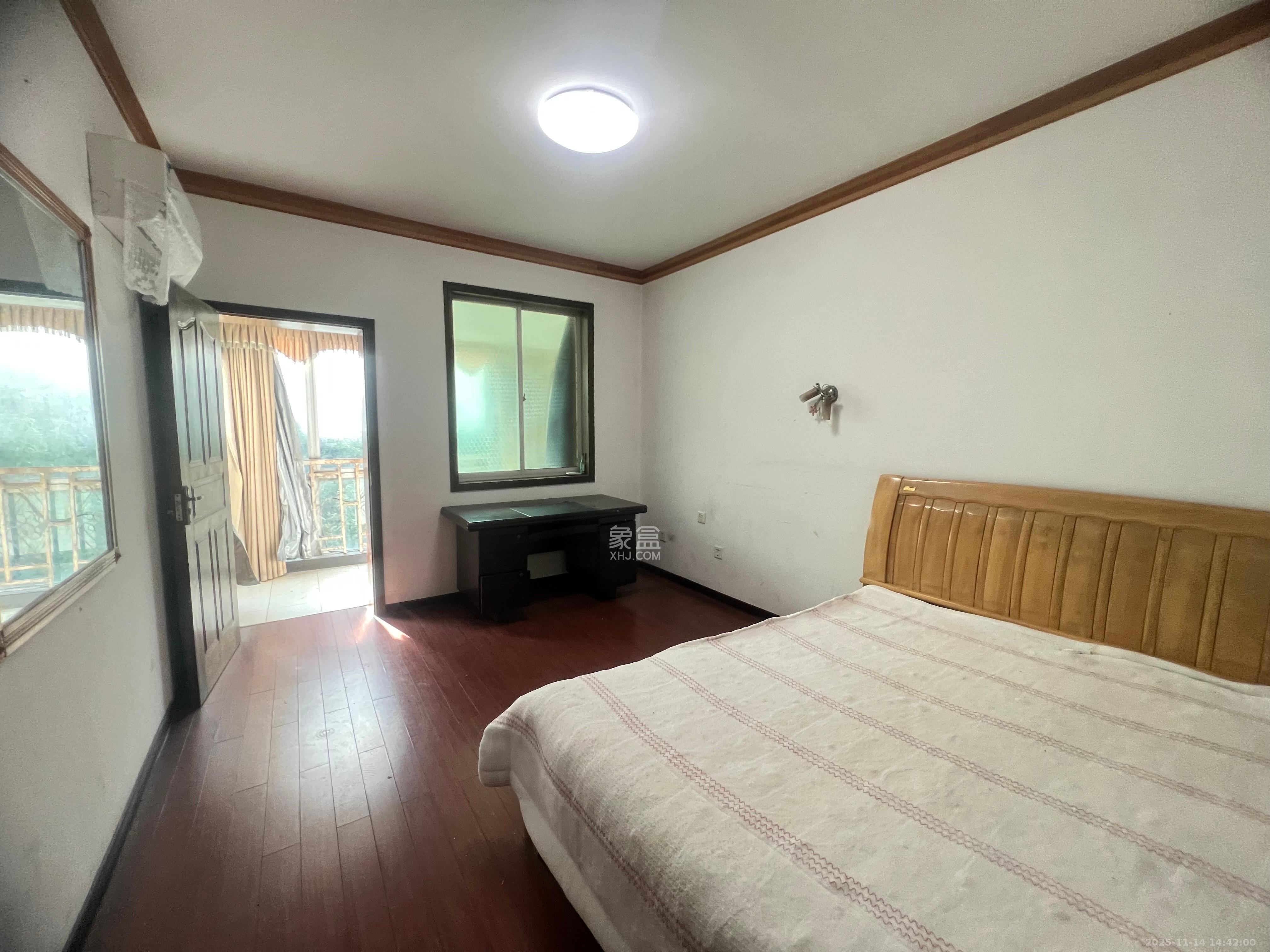 中南汽车世界 2室2厅1卫 1000.0元/月 中南汽车世界 2室2厅1卫 1000.0元/月室内图