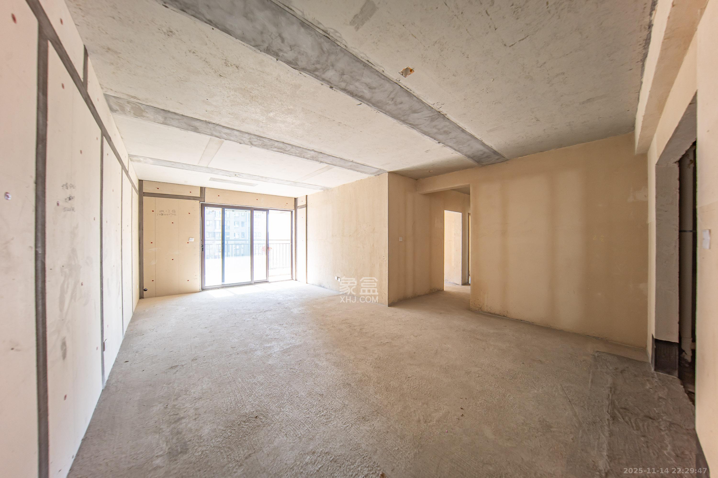 城发恒伟星雅韵（恒伟星辉苑）  4室2厅2卫    139.0万