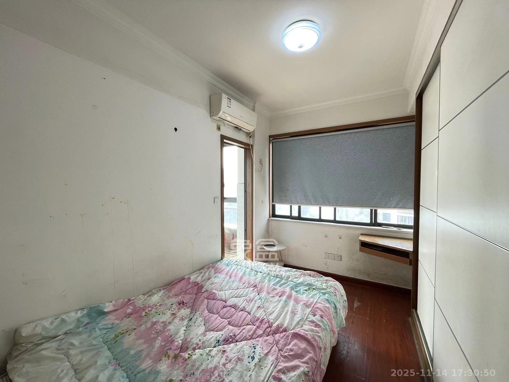 海林馨香雅苑  3室2厅1卫    2000.0元/月室内图