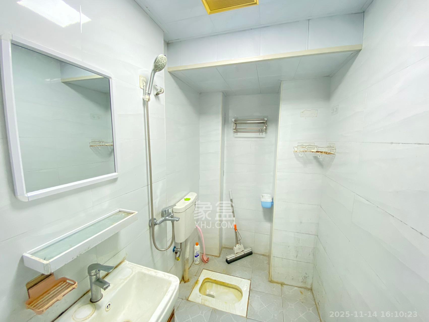 西子湖畔沃府  1室1厅1卫    1800.0元/月室内图