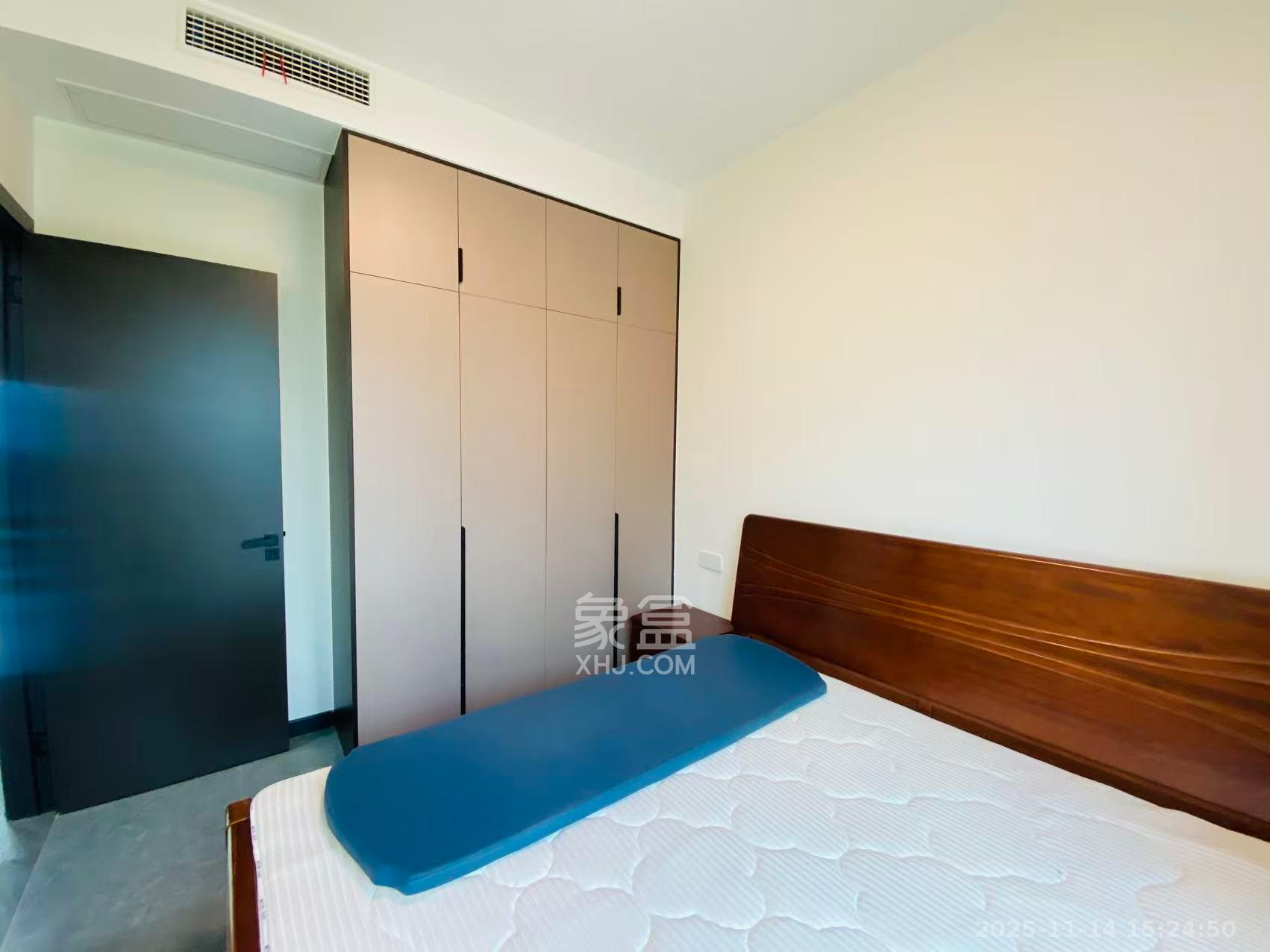 远洋外滩壹号  4室2厅2卫    7500.0元/月室内图