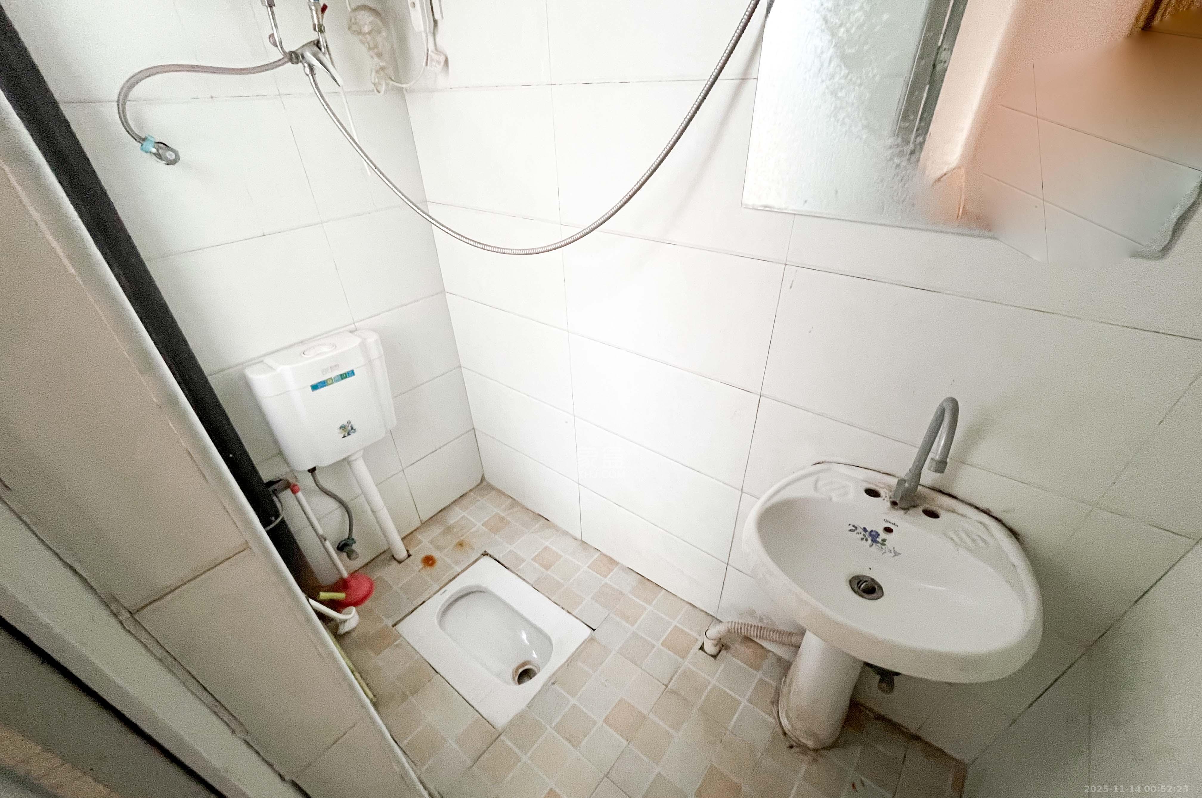 麓阳和景雅苑  4室1厅2卫    93.8万其他