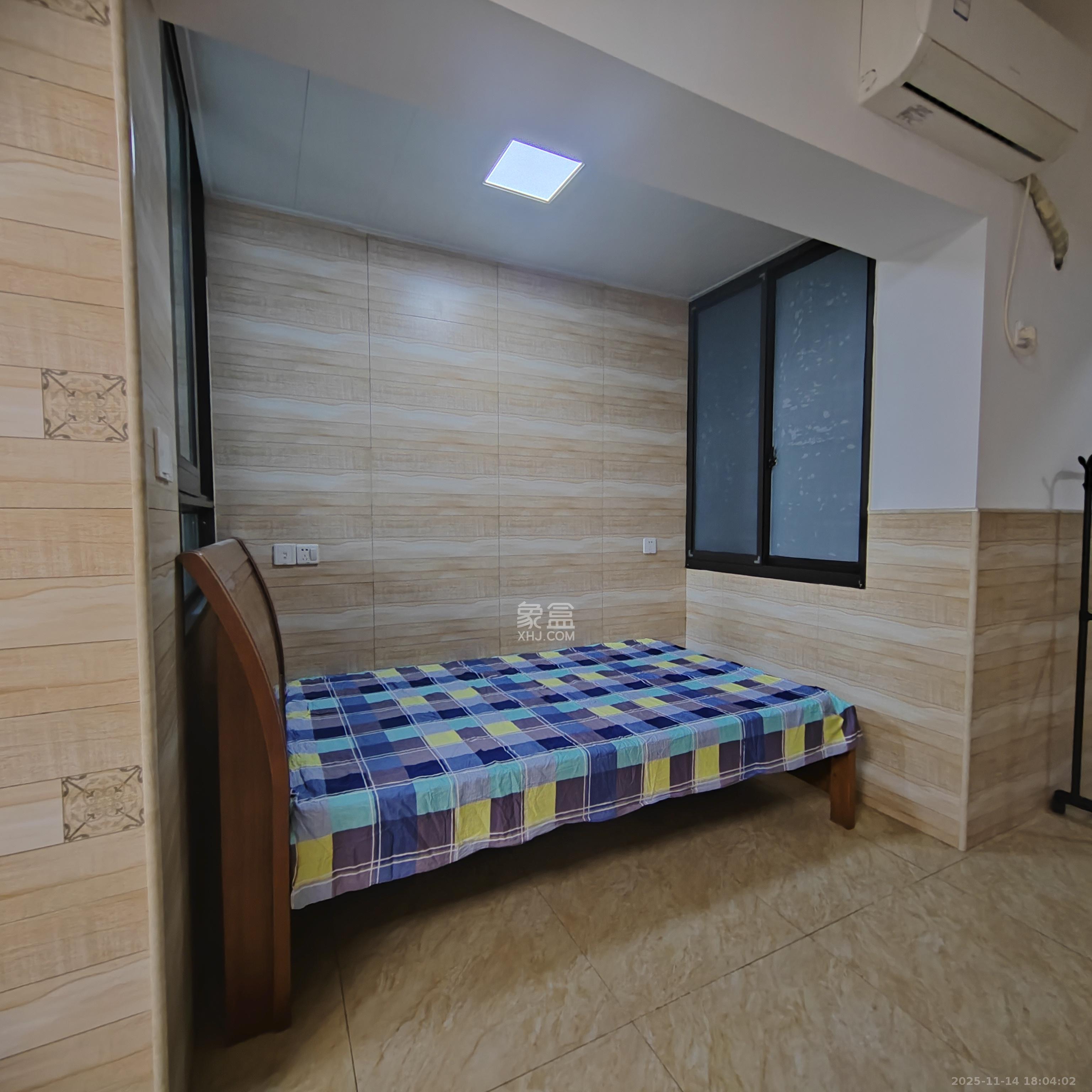 中信凯旋蓝岸(中信新城三期) 1室1厅1卫 1400.0元/月 中信凯旋蓝岸(中信新城三期) 1室1厅1卫 1400.0元/月室内图